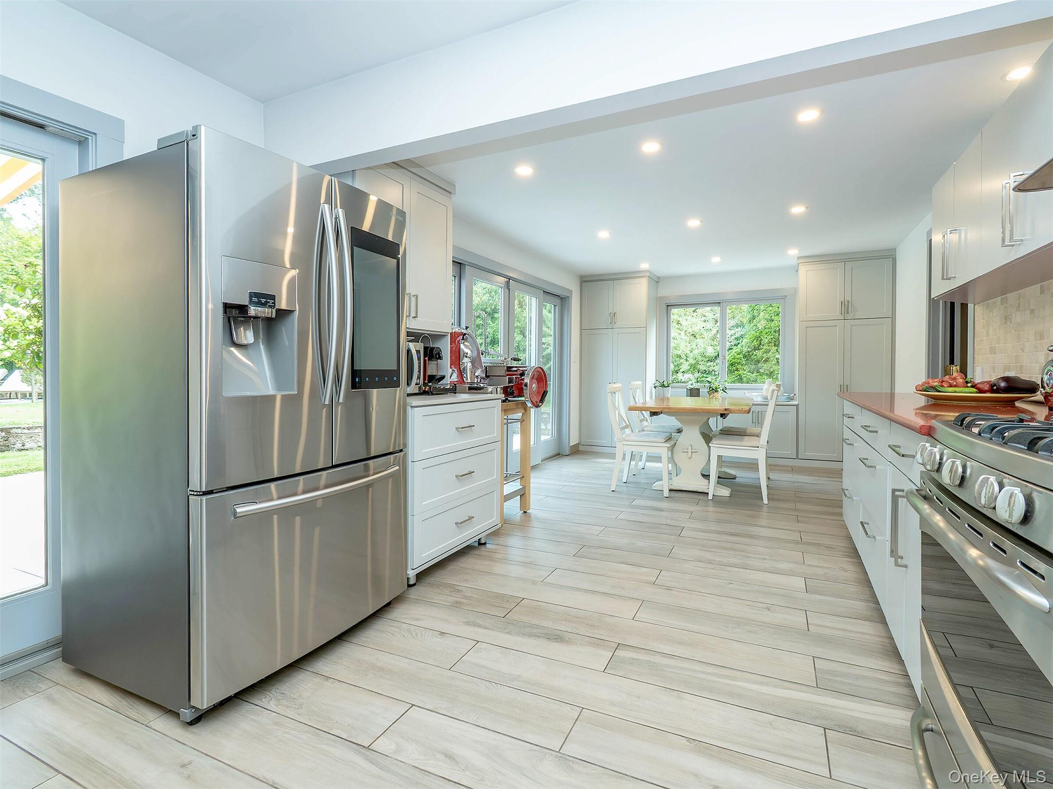 35 Highland Road, Glen Cove, NY 11542