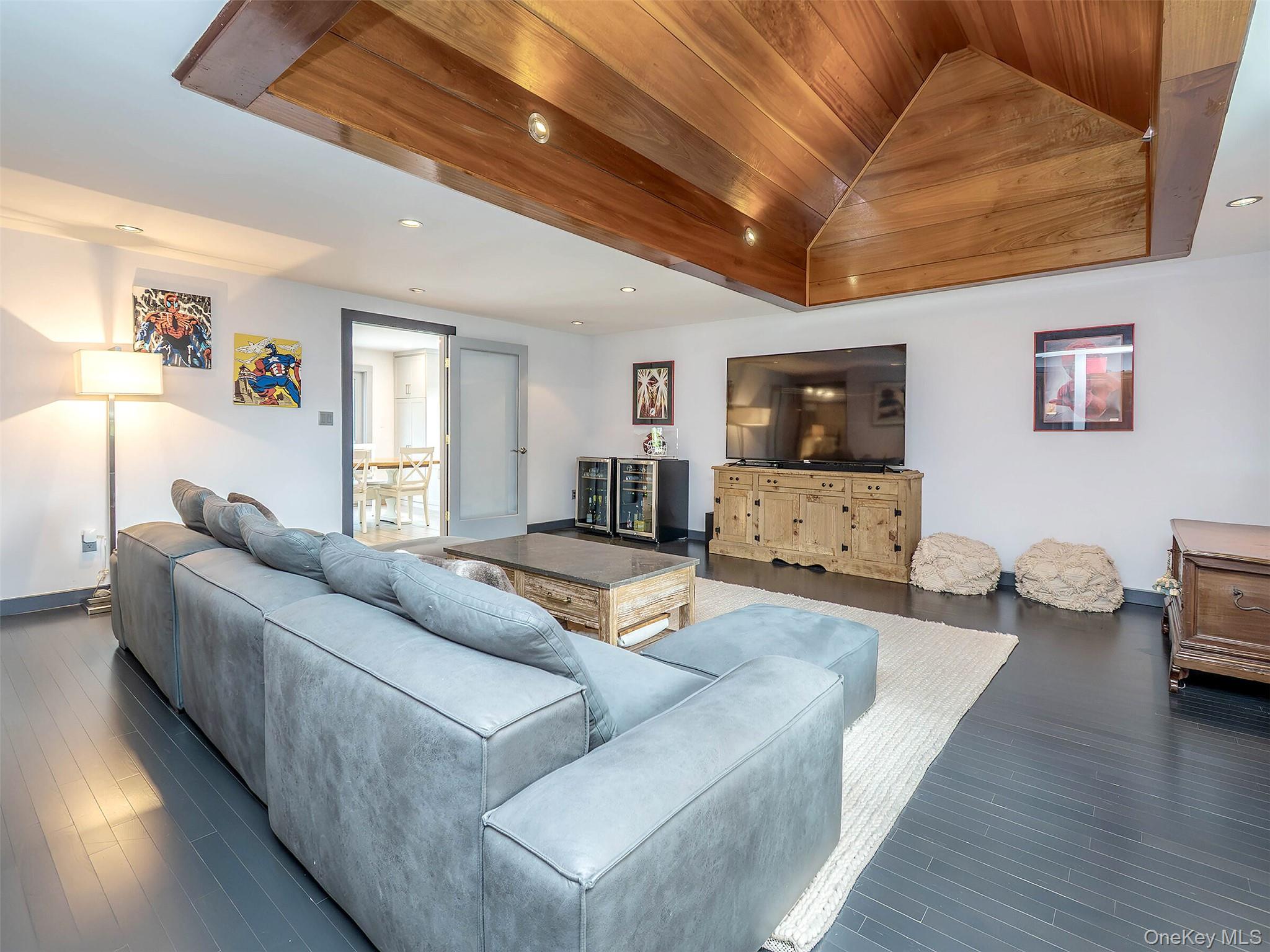 35 Highland Road, Glen Cove, NY 11542