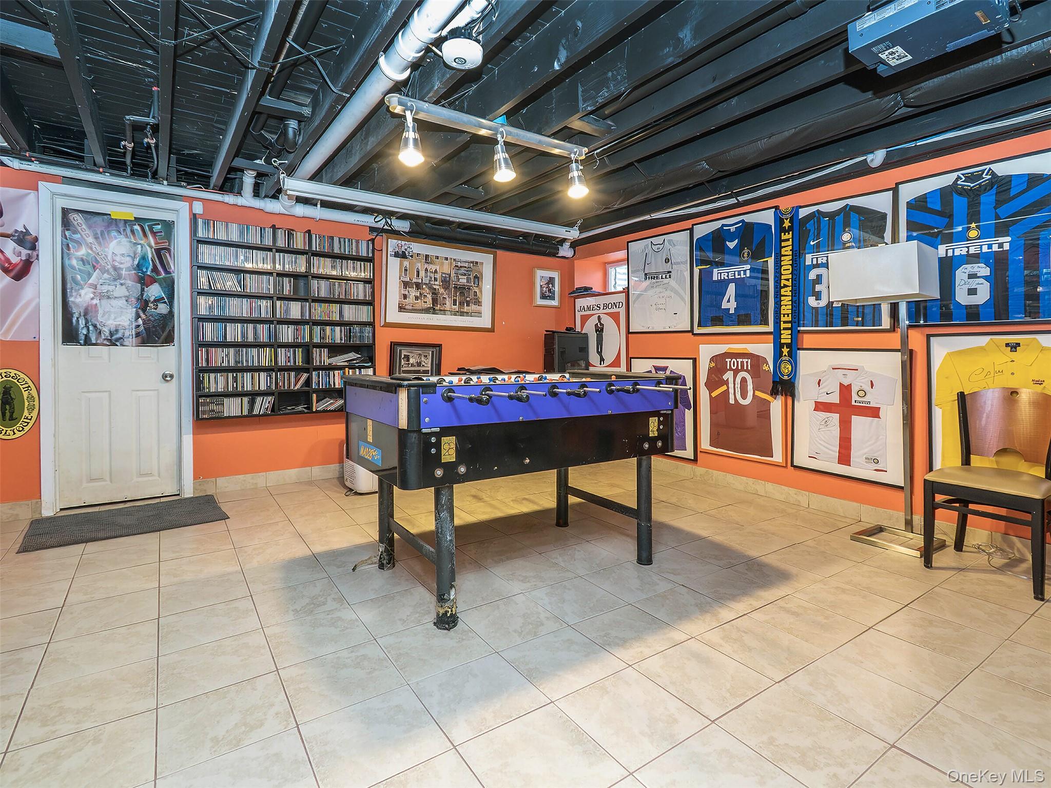 35 Highland Road, Glen Cove, NY 11542