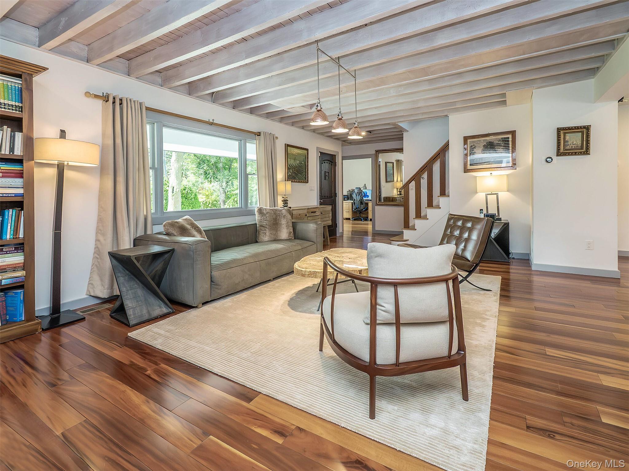 35 Highland Road, Glen Cove, NY 11542