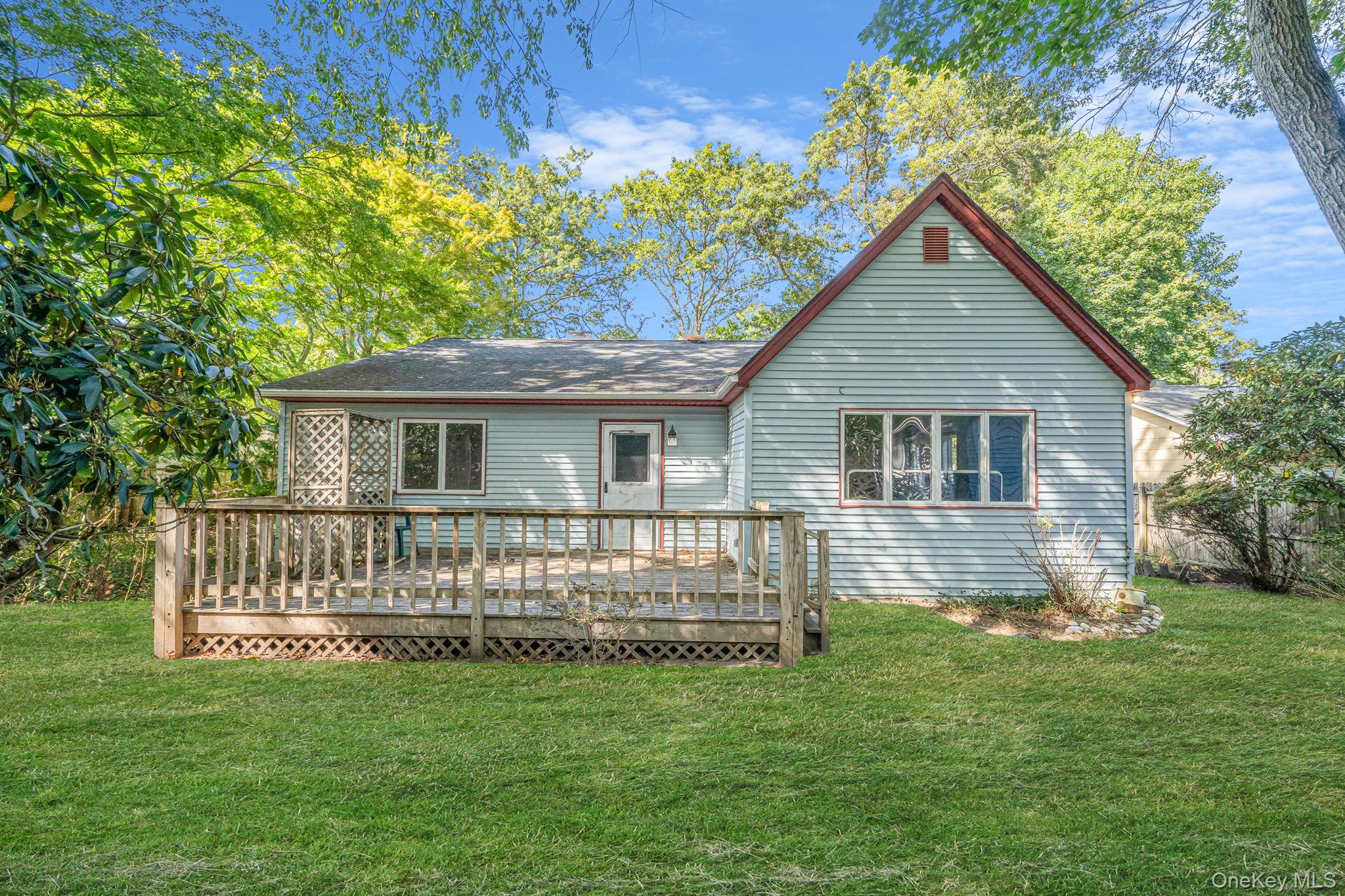 60 Hawthorne Road, Rocky Point, NY 11778