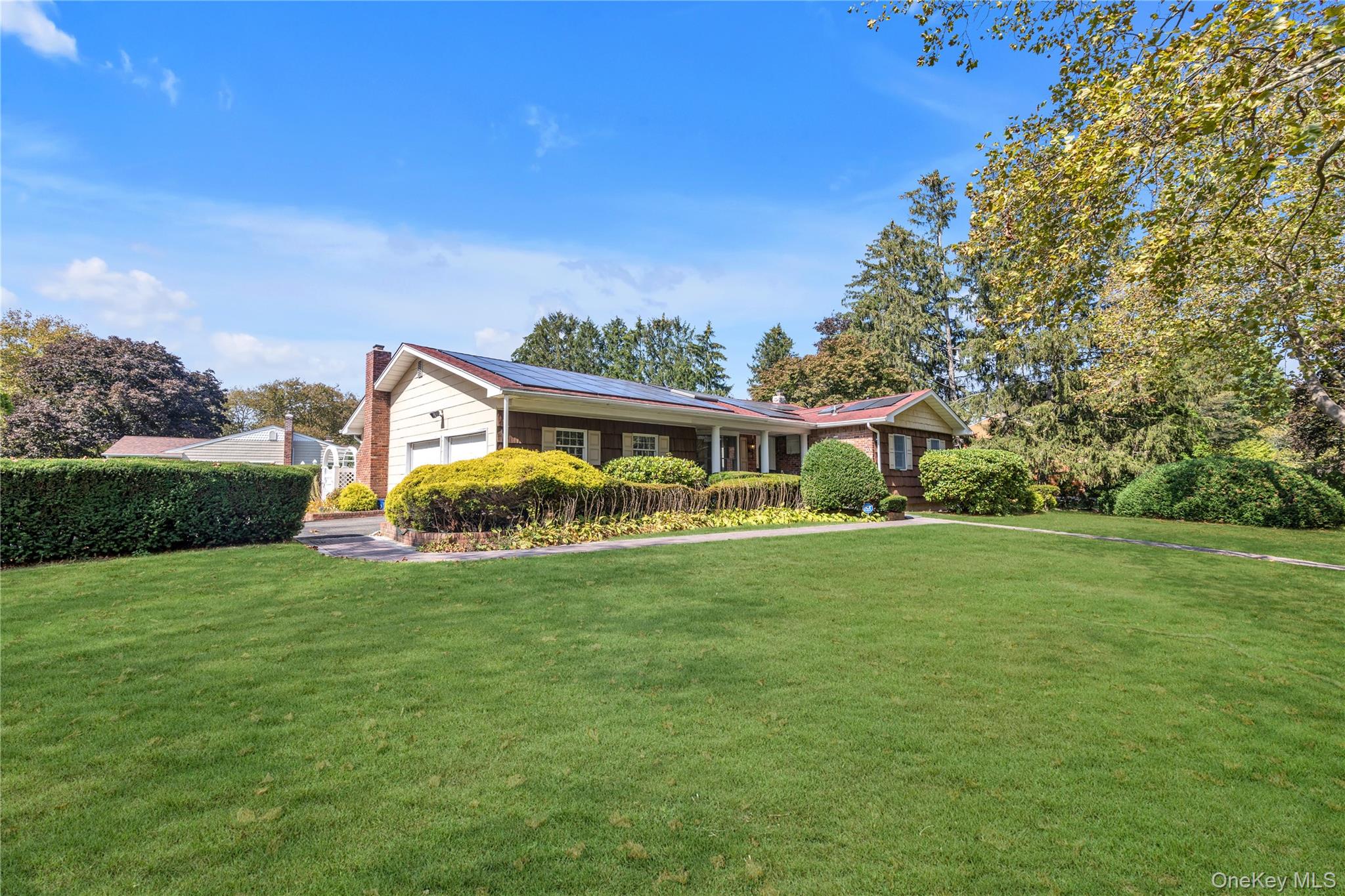 42 Oakledge Drive, East Northport, NY 11731