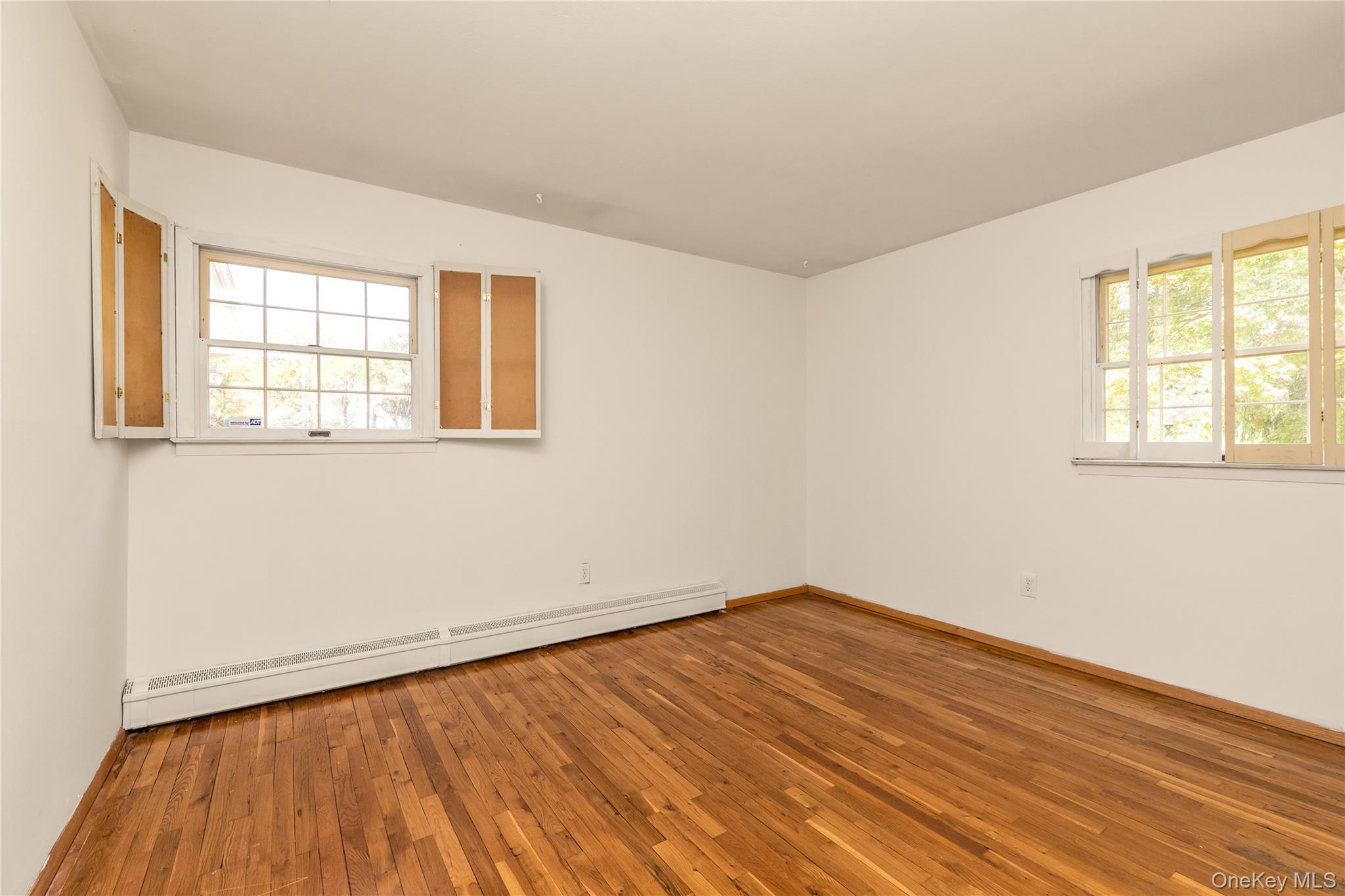 42 Oakledge Drive, East Northport, NY 11731