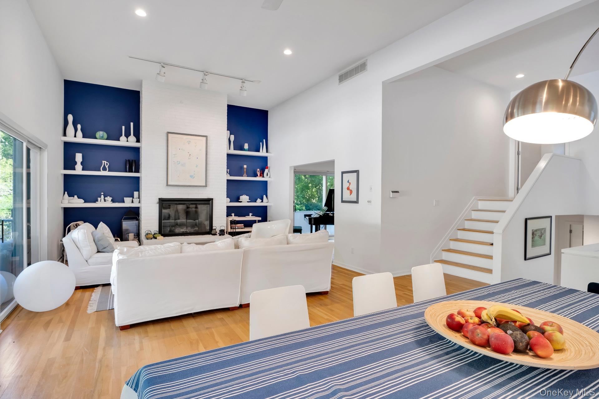 30 Pheasant Run, Quogue, NY 11959