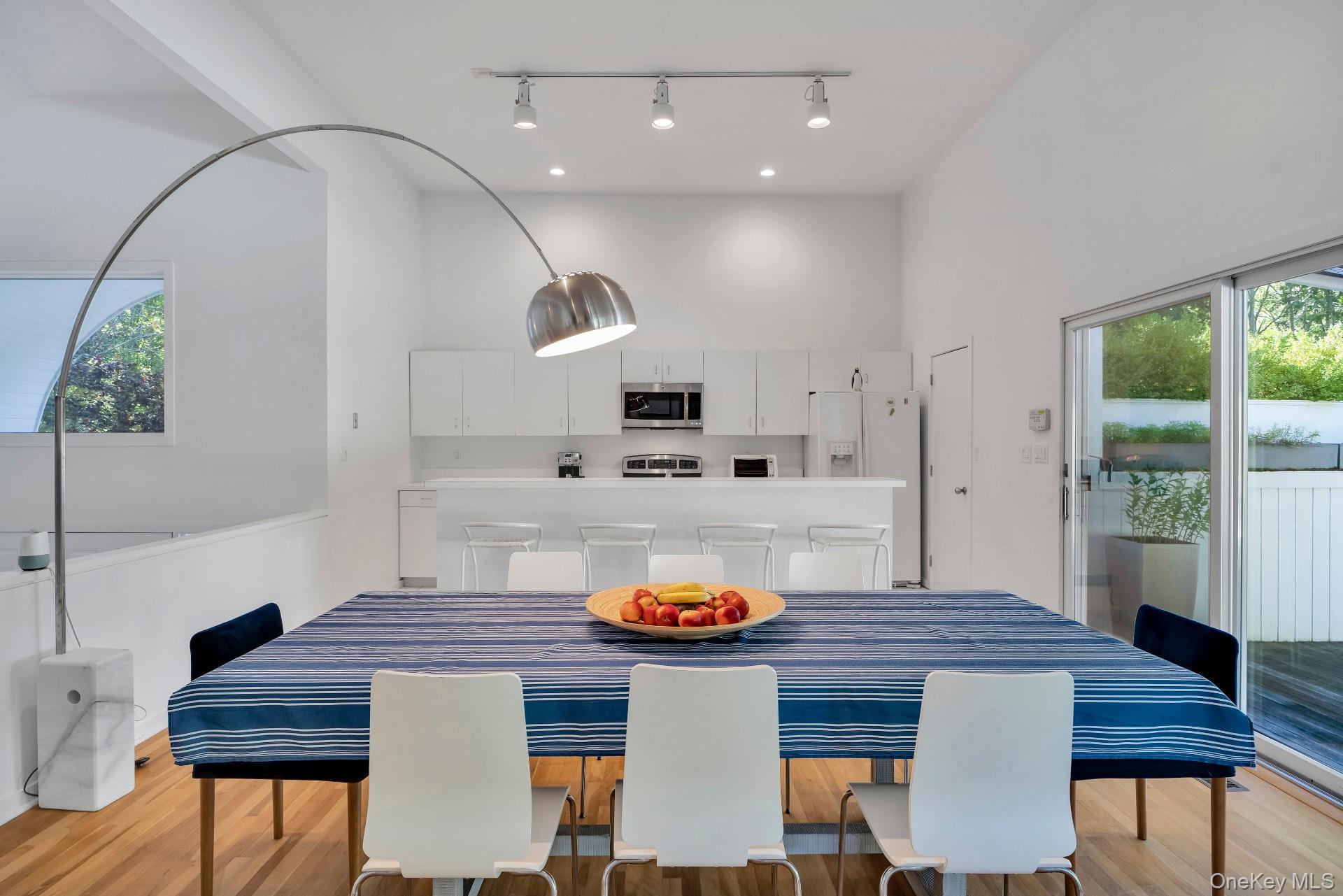 30 Pheasant Run, Quogue, NY 11959