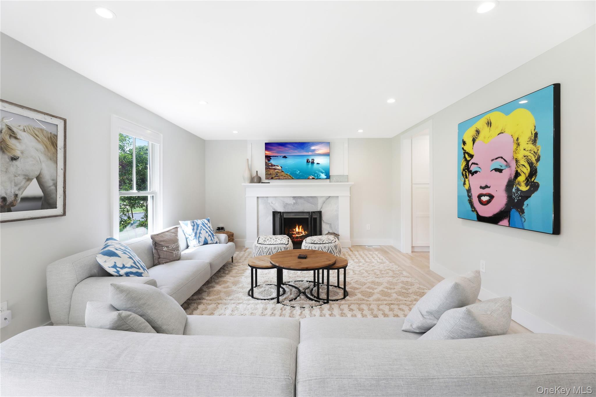 16 Pin Oak Lane, Westhampton Beach, NY 11978