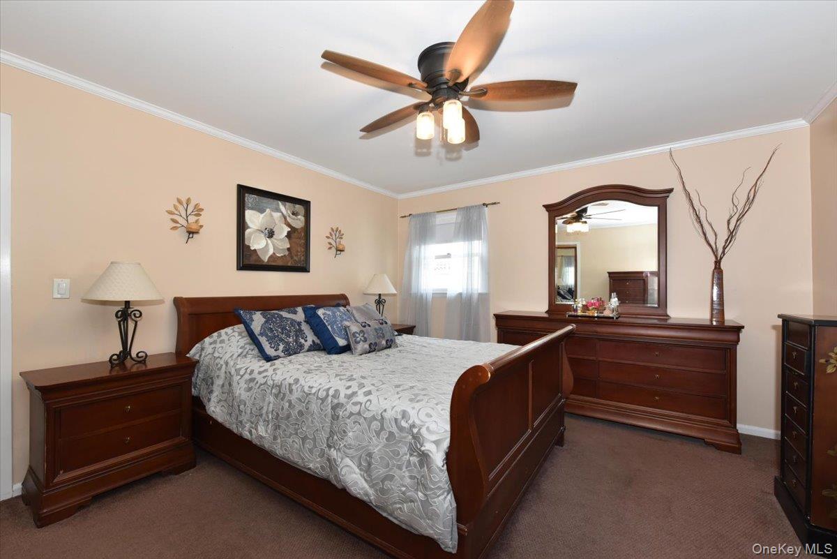 4042 Old Post Road, Seaford, NY 11783