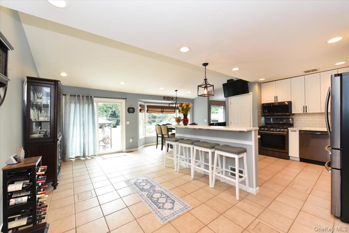 4042 Old Post Road, Seaford, NY 11783