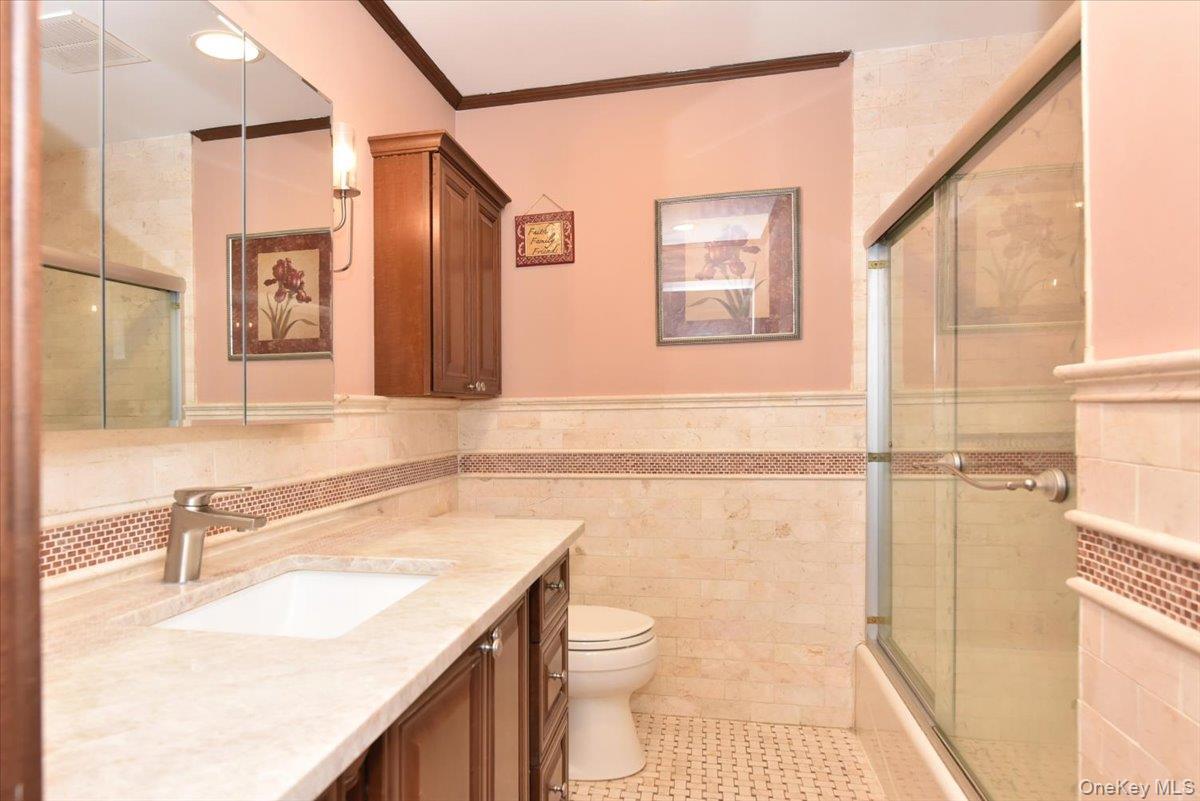 4042 Old Post Road, Seaford, NY 11783