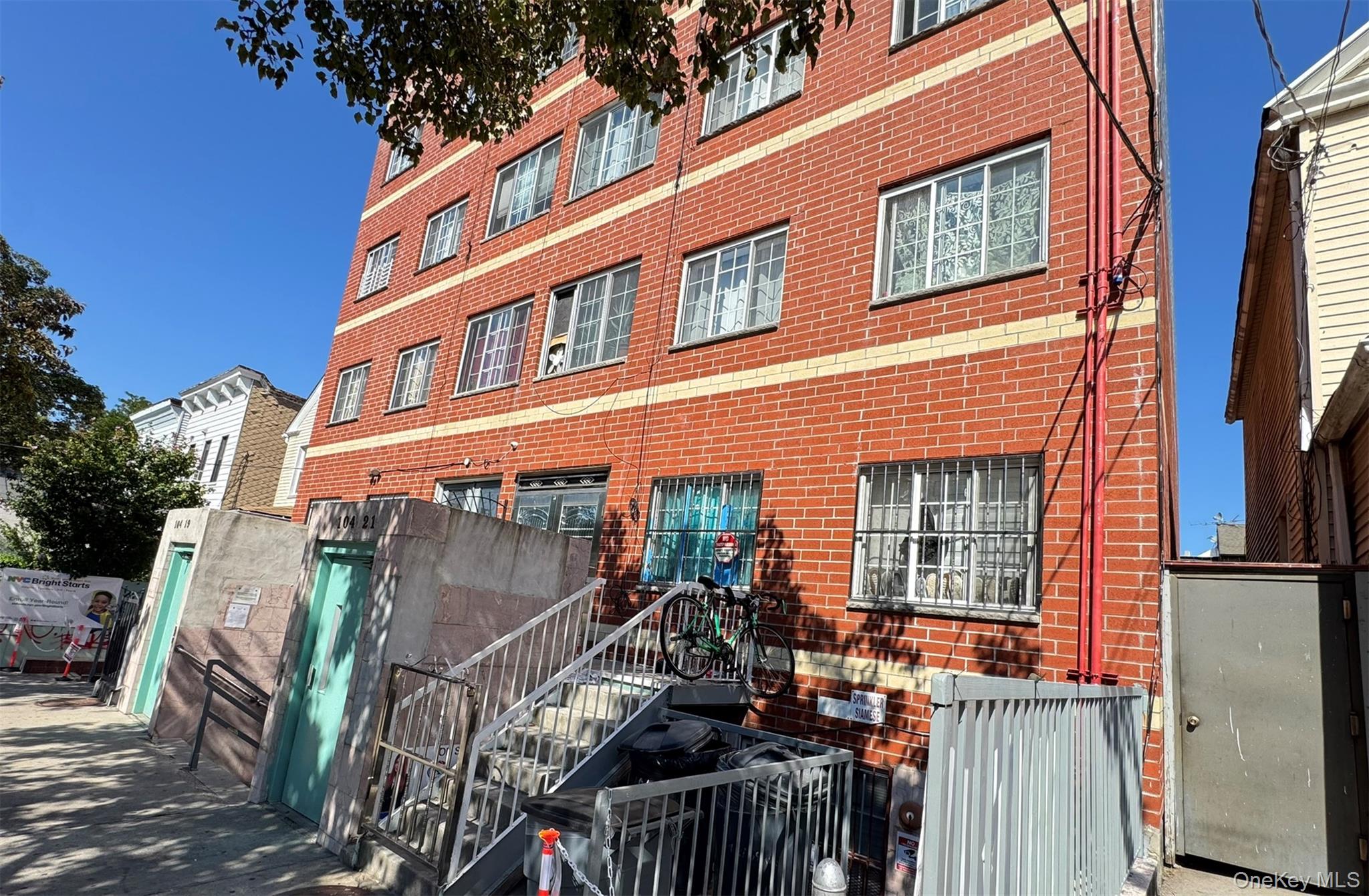 104-21 39th Avenue # 211C, Corona, NY 11368