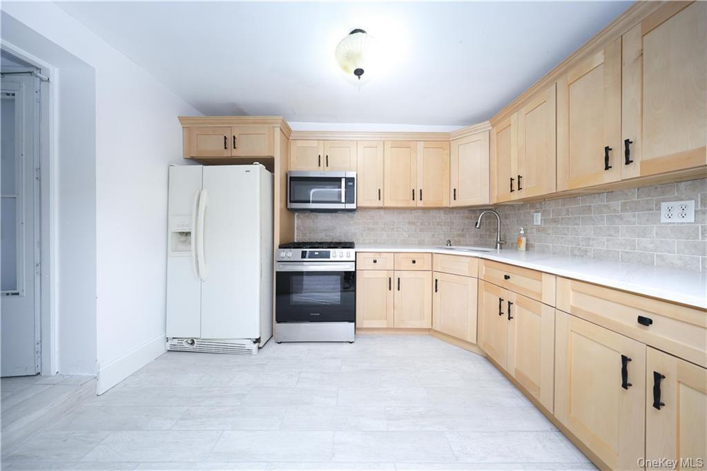 435 55th Street, Brooklyn, NY 11220