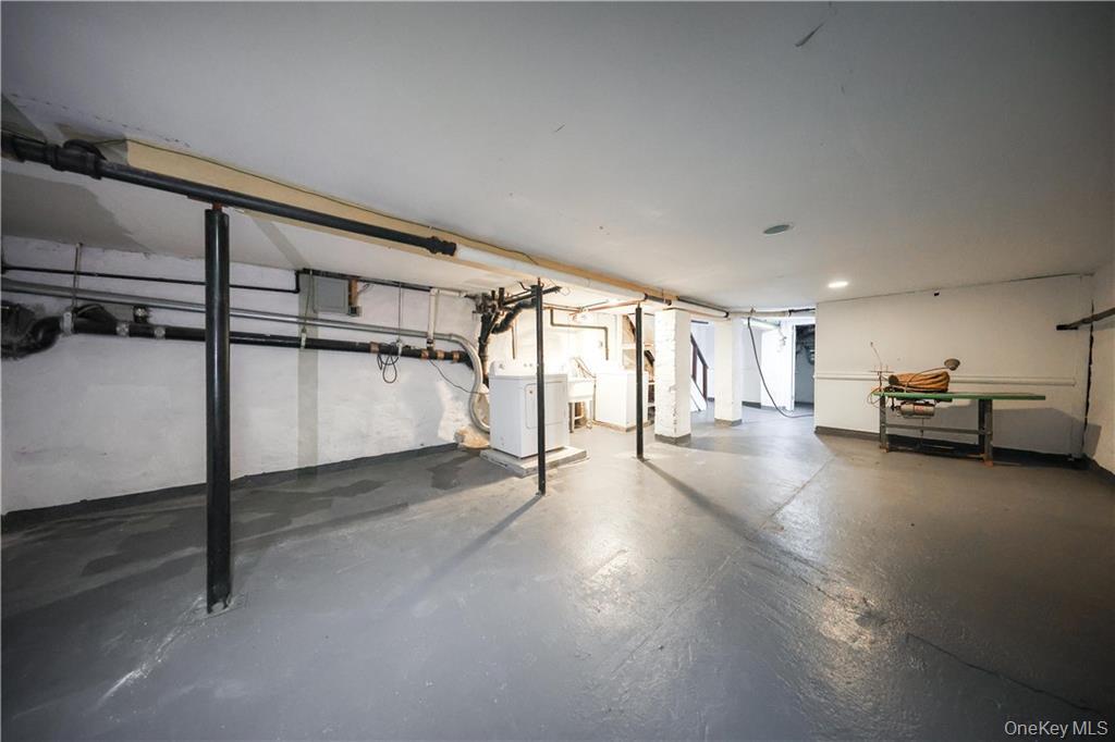 435 55th Street, Brooklyn, NY 11220