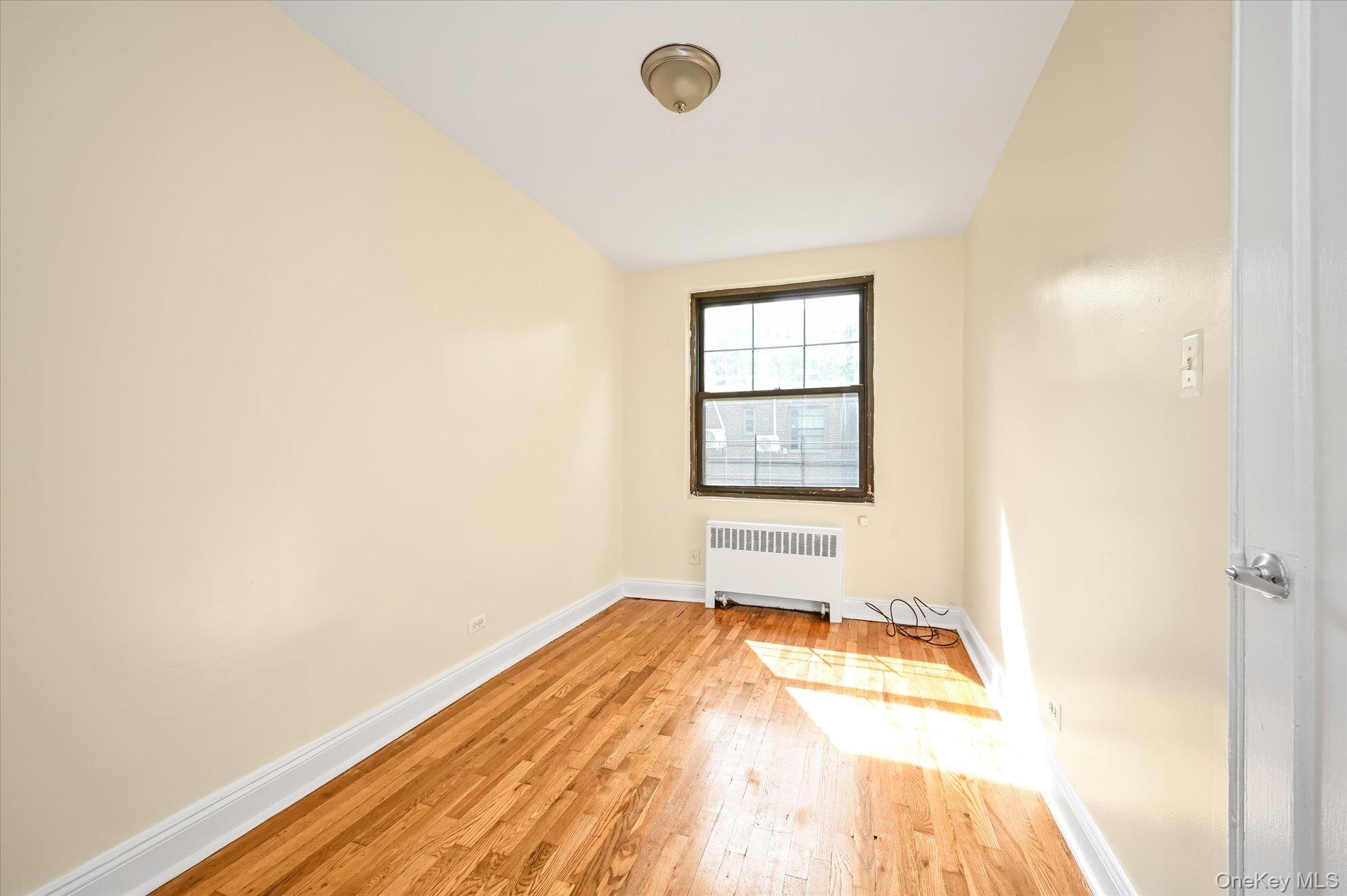 134-08 Jewel Avenue # 1A, Flushing, NY 11367