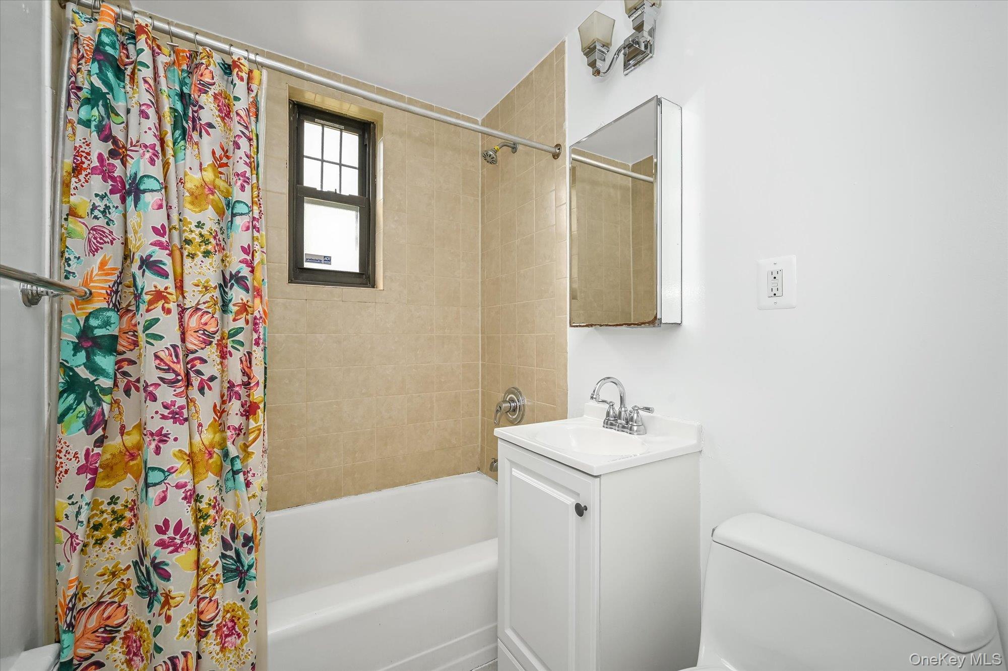 134-08 Jewel Avenue # 1A, Flushing, NY 11367