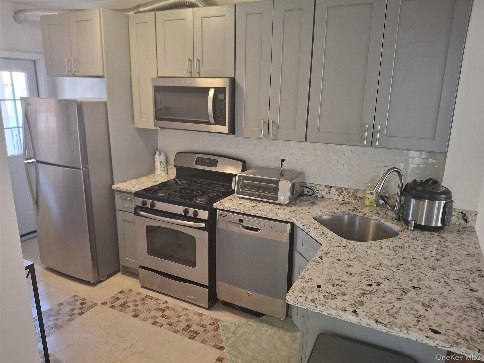 3801 Sedgwick Avenue, Bronx, NY 10463