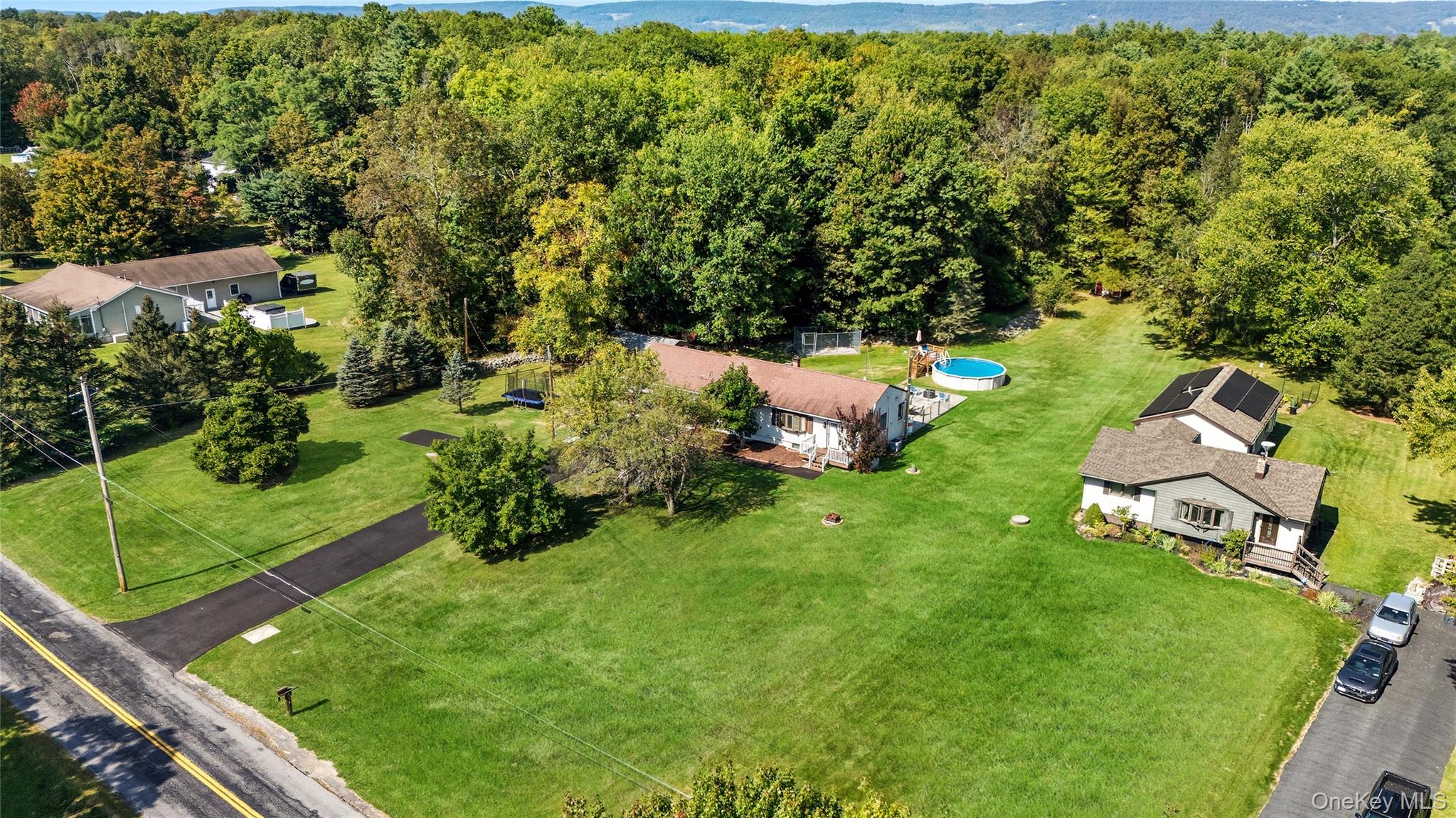 53 Fair Oaks Road, Middletown, NY 10940