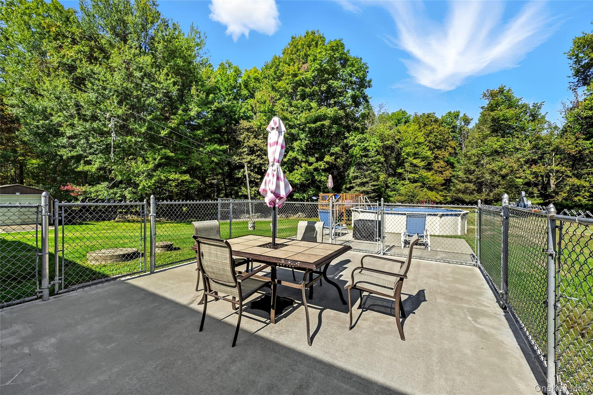 53 Fair Oaks Road, Middletown, NY 10940