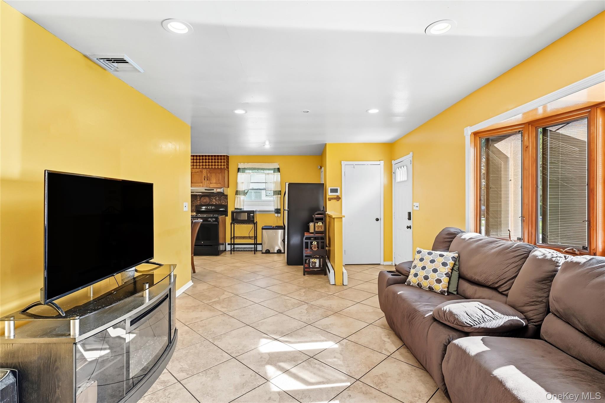 53 Fair Oaks Road, Middletown, NY 10940