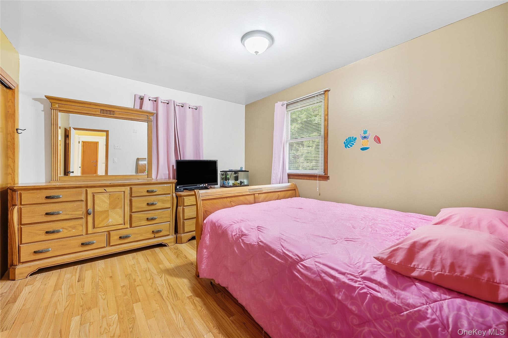 53 Fair Oaks Road, Middletown, NY 10940