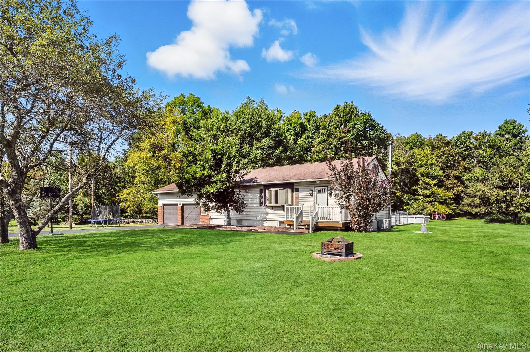 53 Fair Oaks Road, Middletown, NY 10940