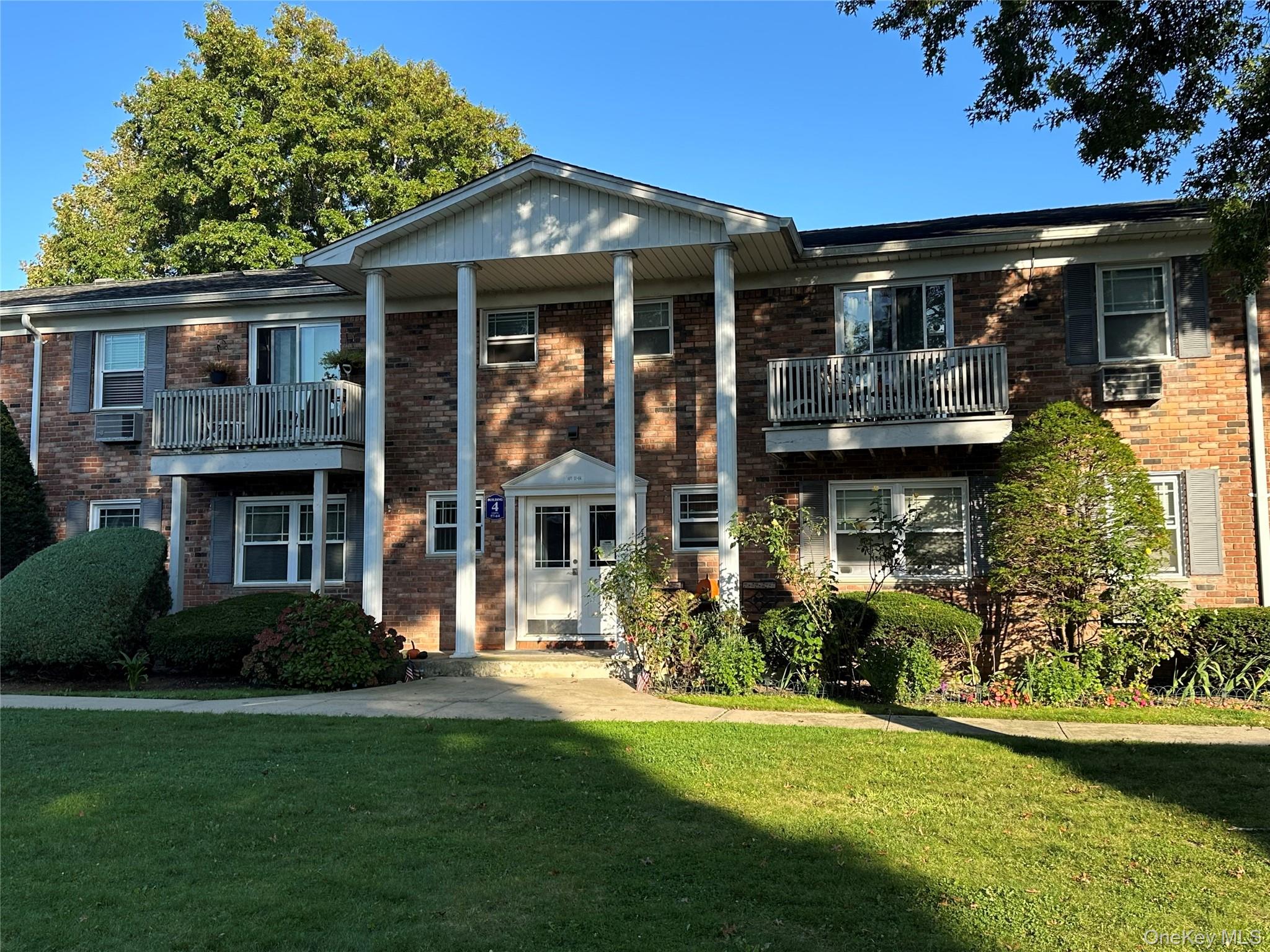 63 Fairharbor Drive # 63, Patchogue, NY 11772