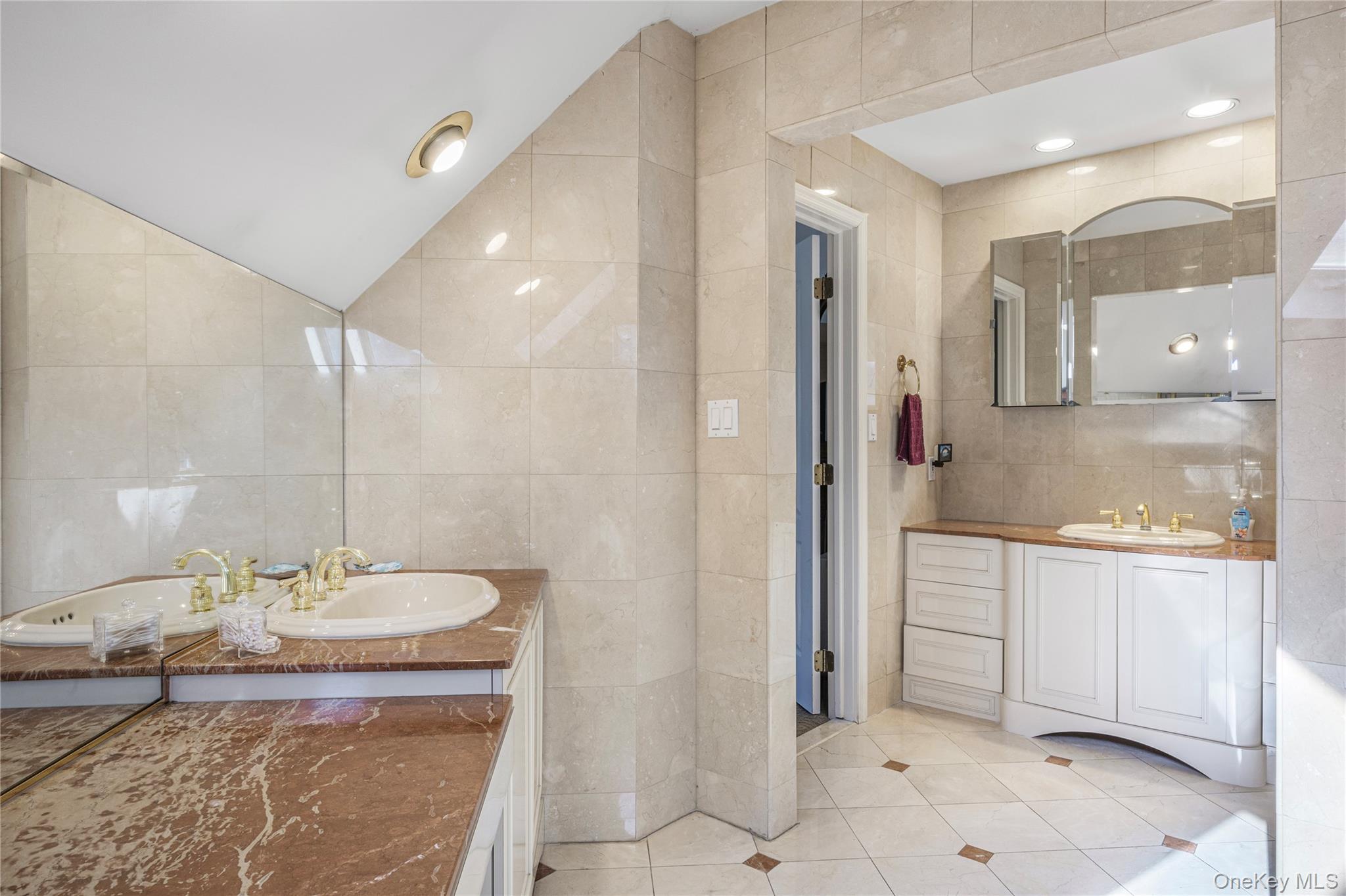 8 Brian Lane, Mount Sinai, NY 11766