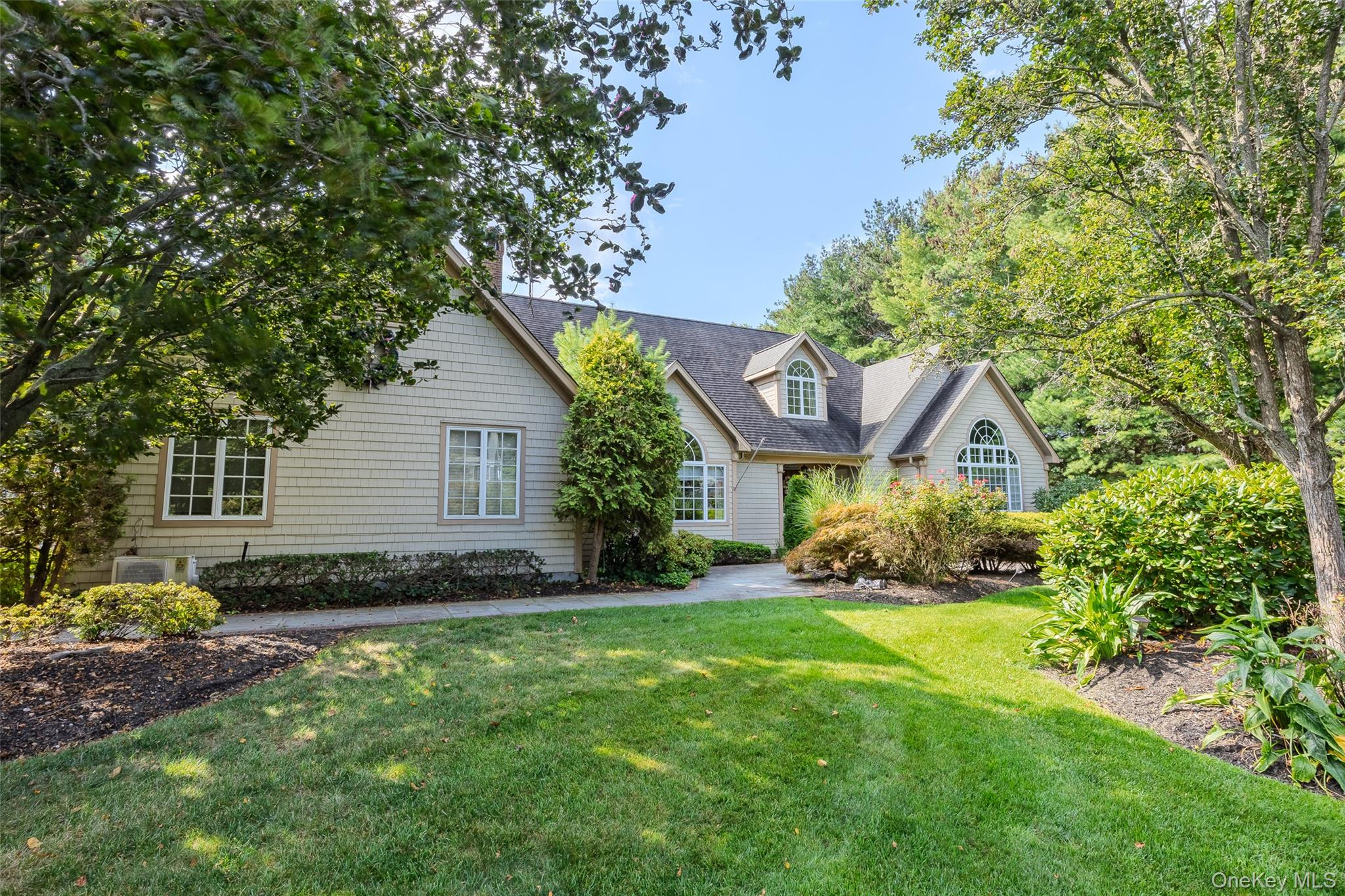 8 Brian Lane, Mount Sinai, NY 11766