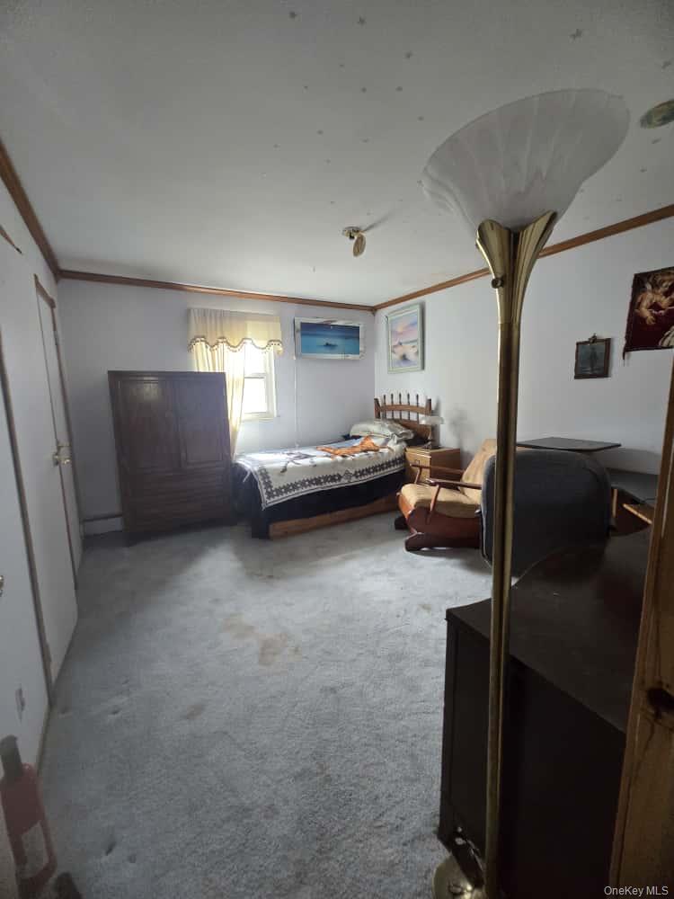 542 Hemlock Drive, Cedarhurst, NY 11516