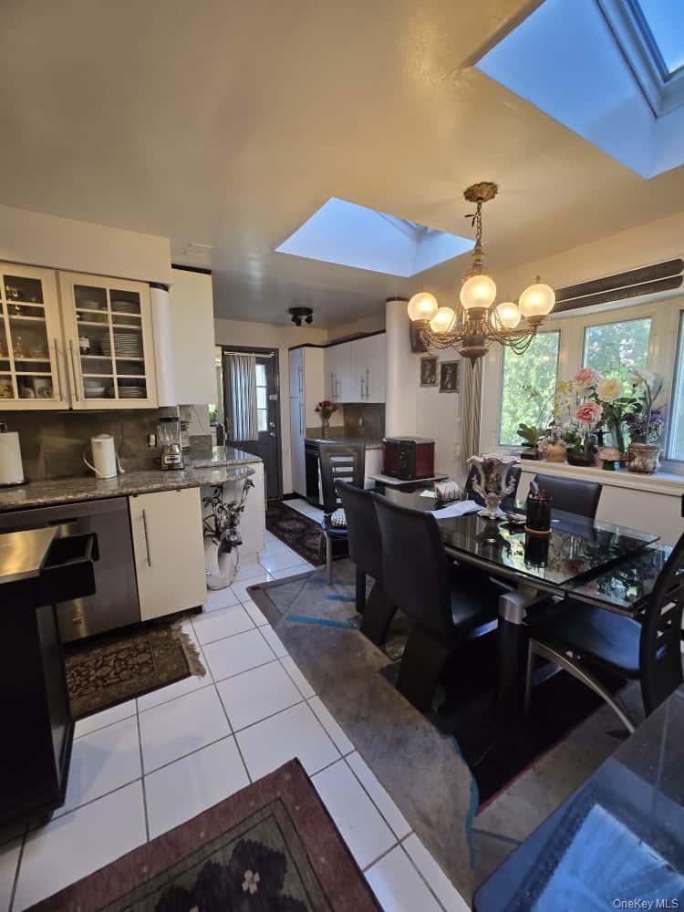 542 Hemlock Drive, Cedarhurst, NY 11516