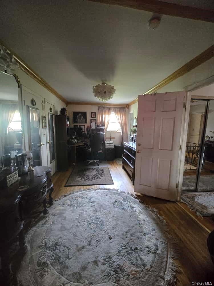 542 Hemlock Drive, Cedarhurst, NY 11516