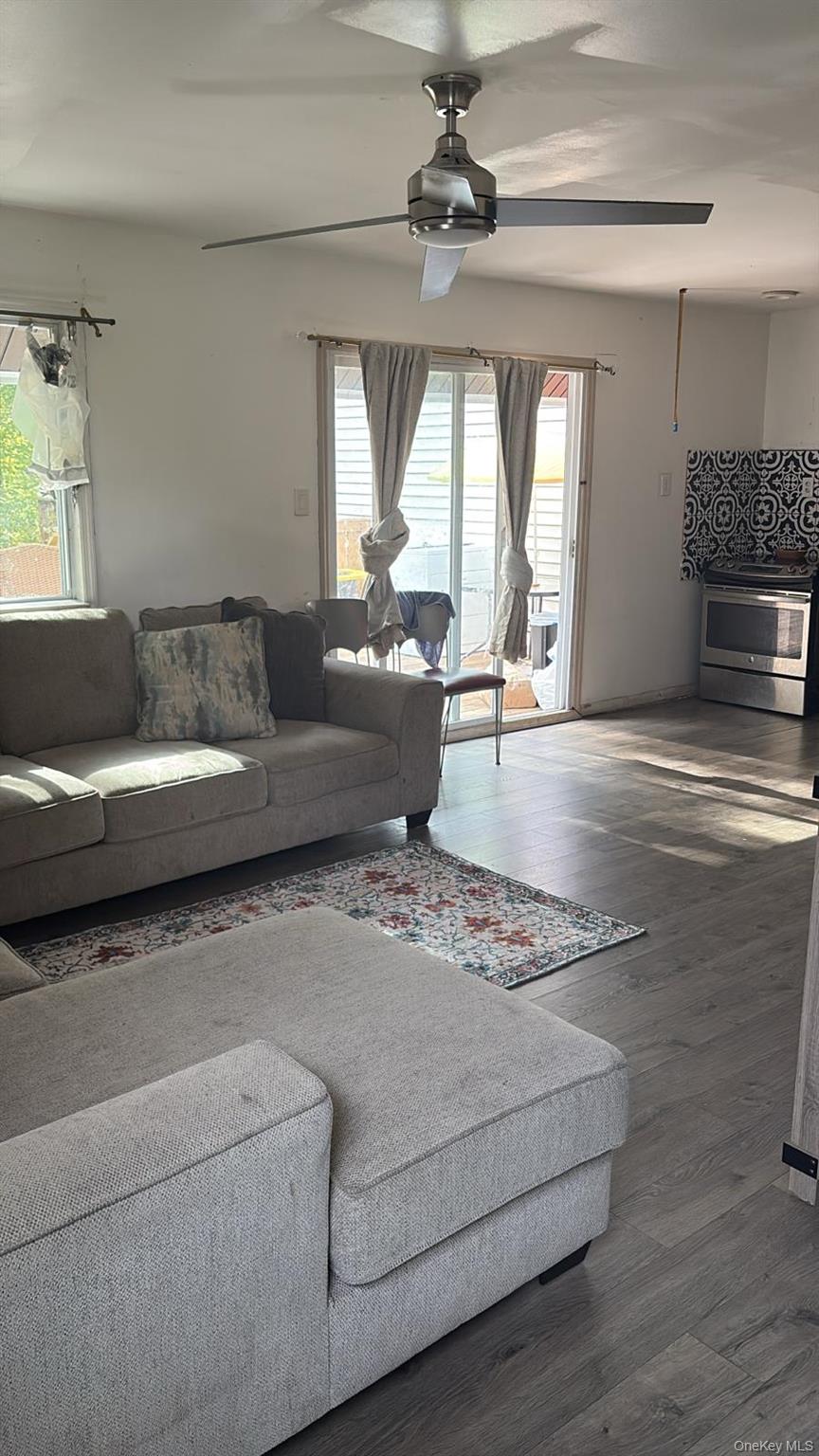 15 Medallion Road, Kiamesha Lake, NY 12751