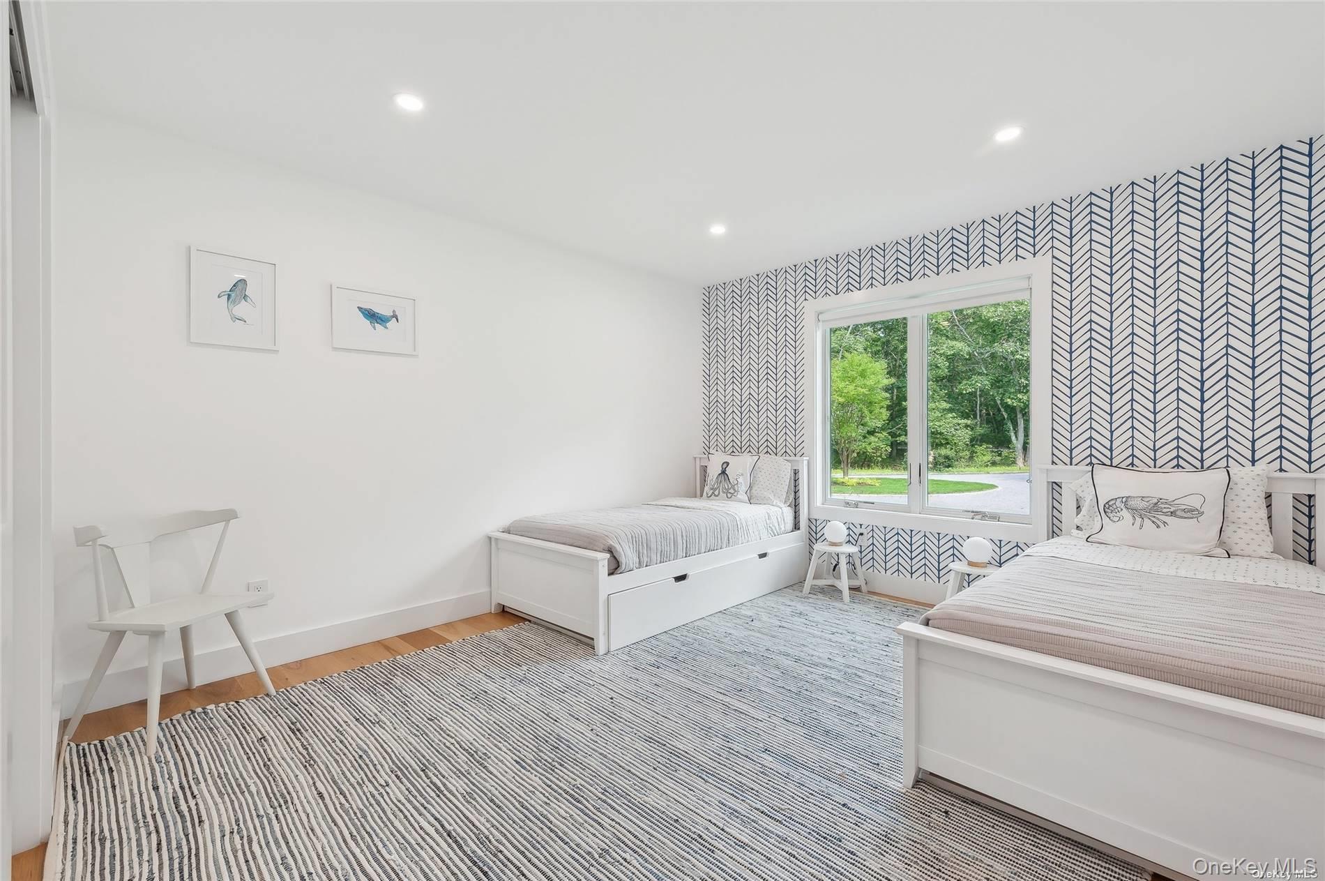 28 Old Meeting House Road, Quogue, NY 11959