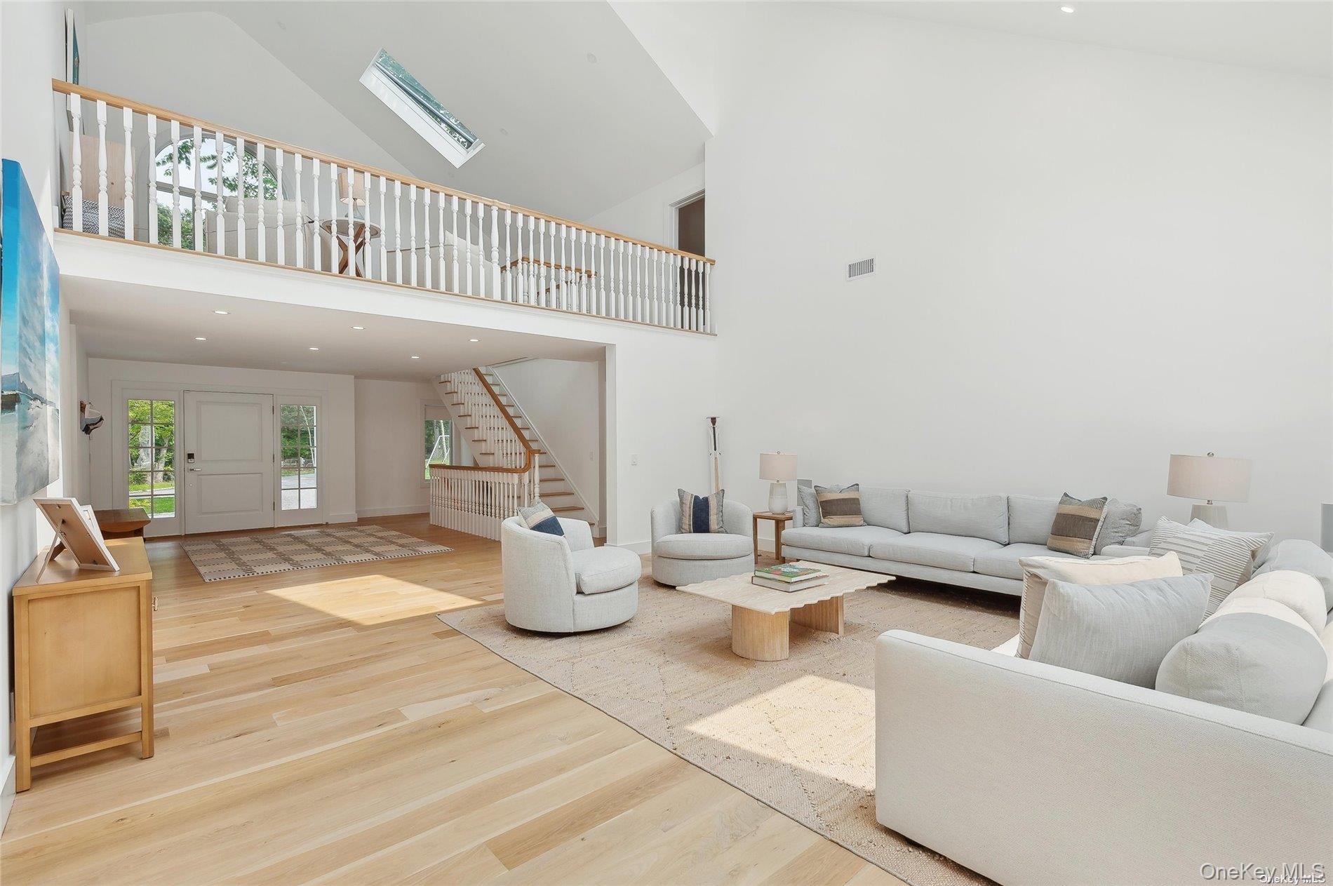 28 Old Meeting House Road, Quogue, NY 11959