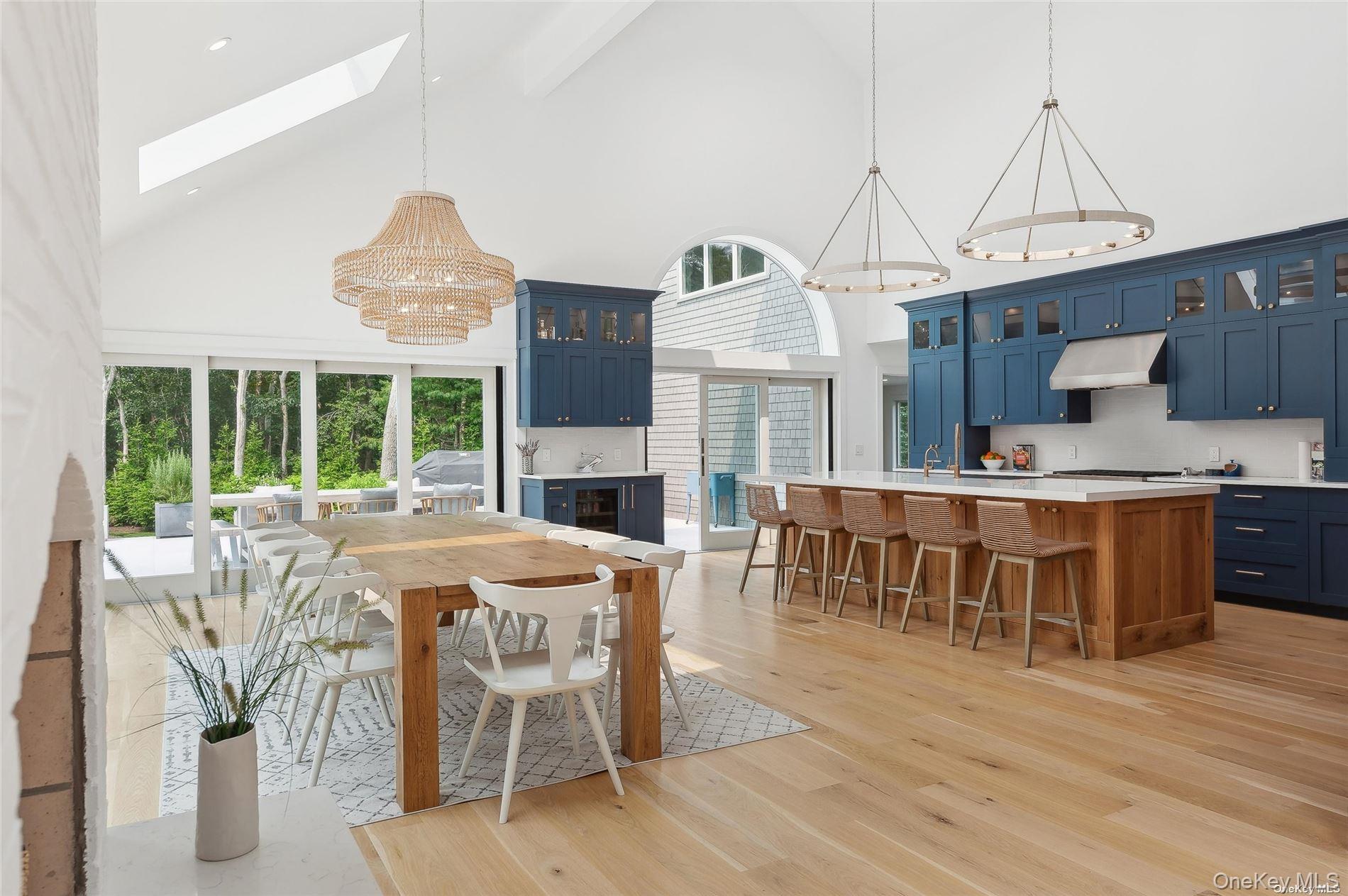 28 Old Meeting House Road, Quogue, NY 11959