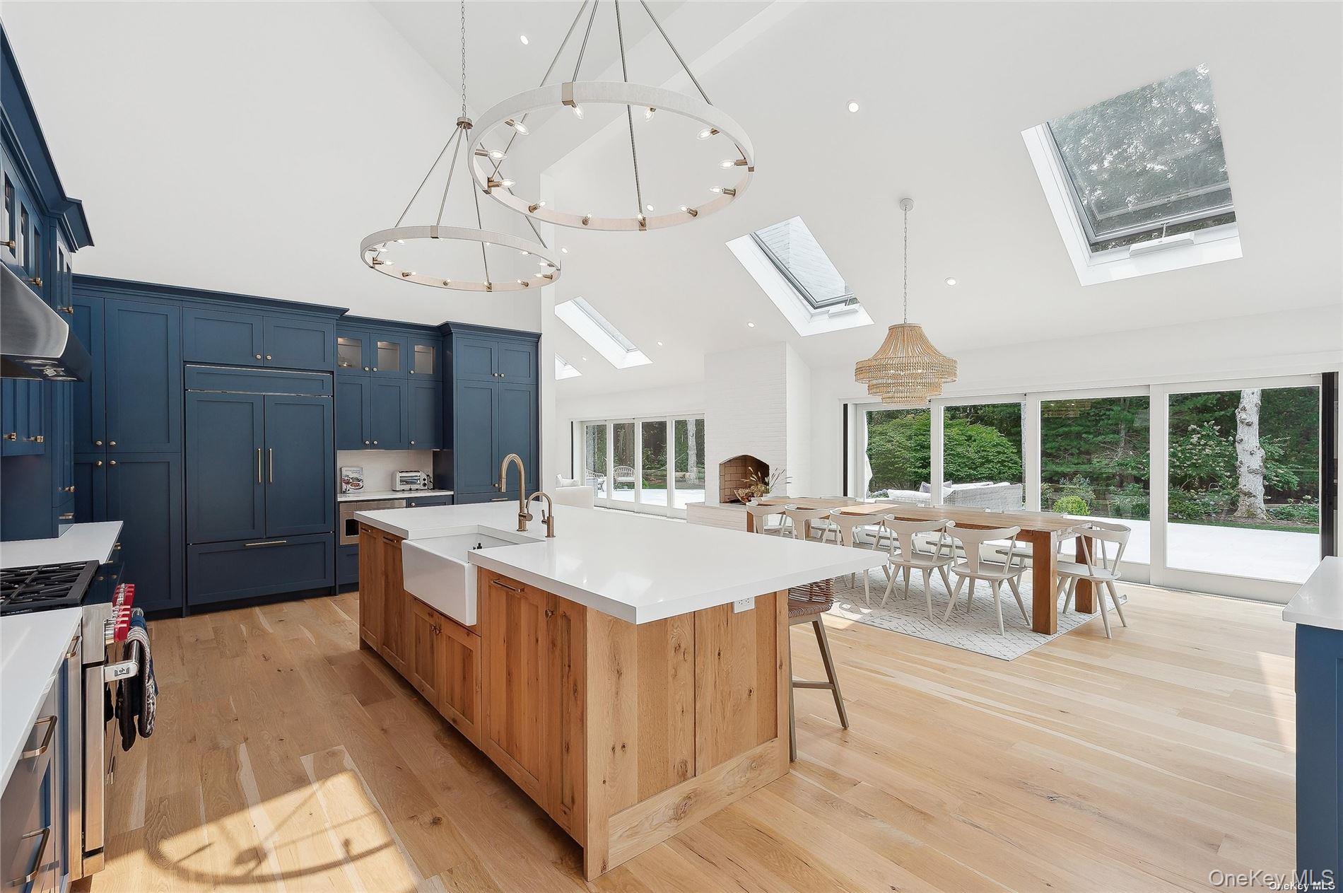 28 Old Meeting House Road, Quogue, NY 11959