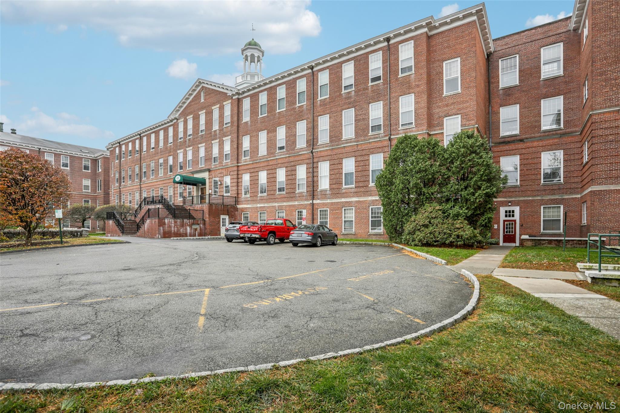 3208 Villa At The Woods, Peekskill, NY 10566