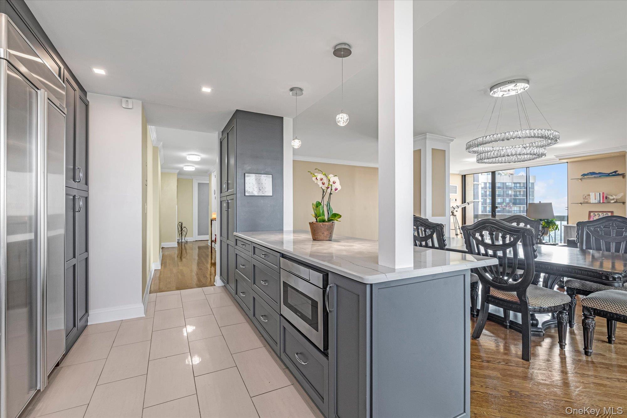 269-10 Grand Central Parkway # 30W, Floral Park, NY 11005