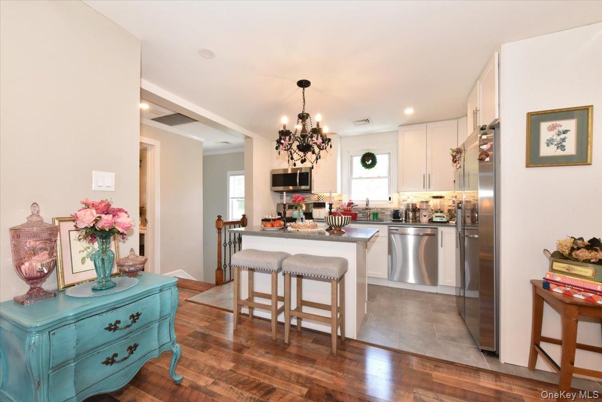 119 Sheridan Avenue, Williston Park, NY 11596