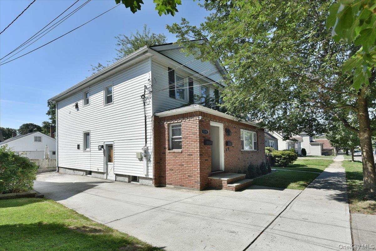 119 Sheridan Avenue, Williston Park, NY 11596
