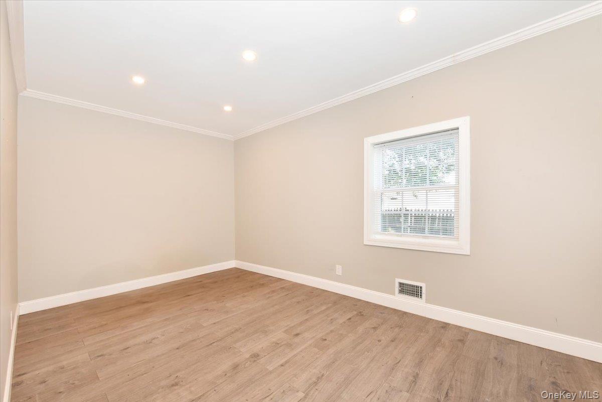 119 Sheridan Avenue, Williston Park, NY 11596