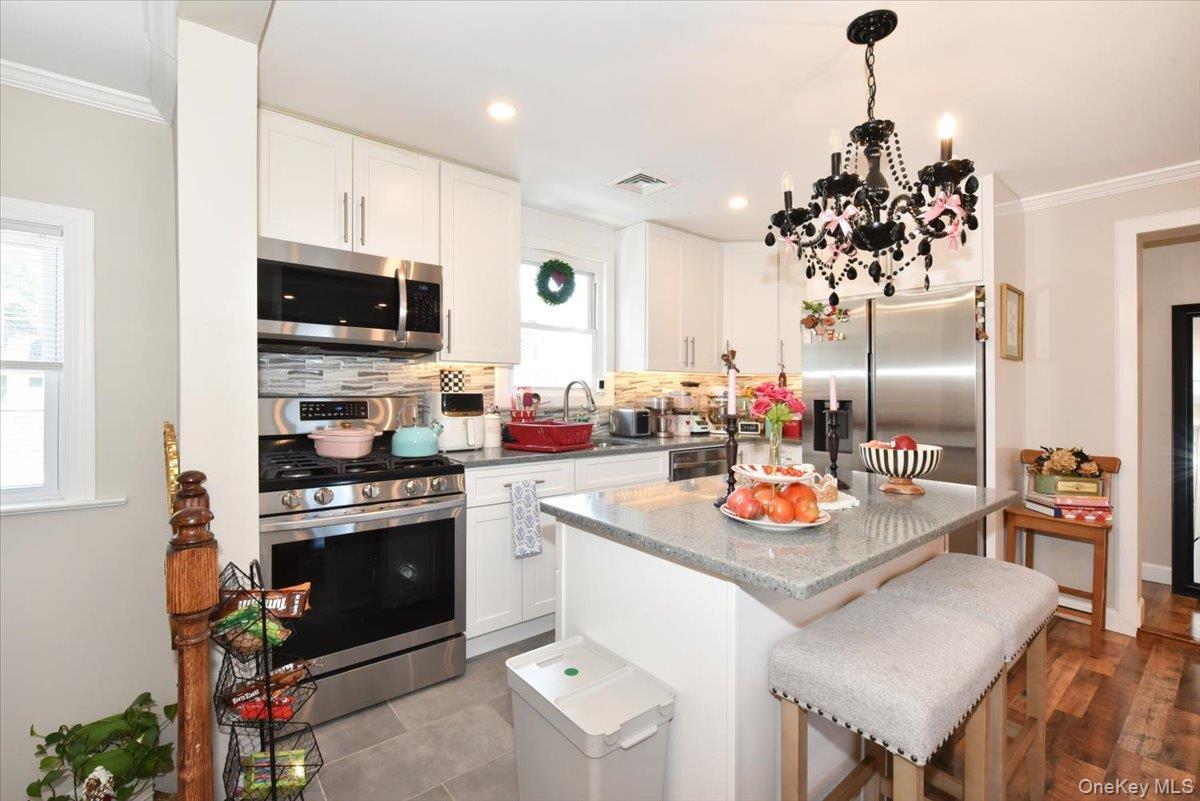 119 Sheridan Avenue, Williston Park, NY 11596