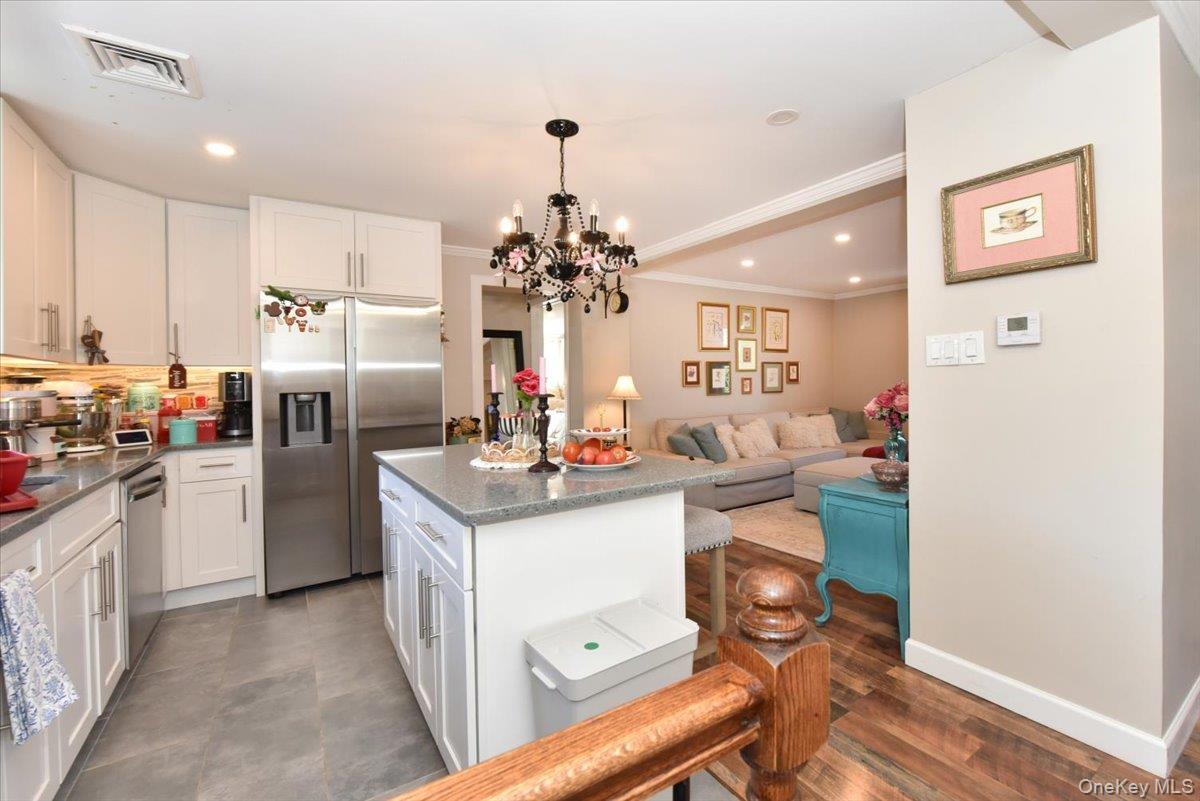 119 Sheridan Avenue, Williston Park, NY 11596