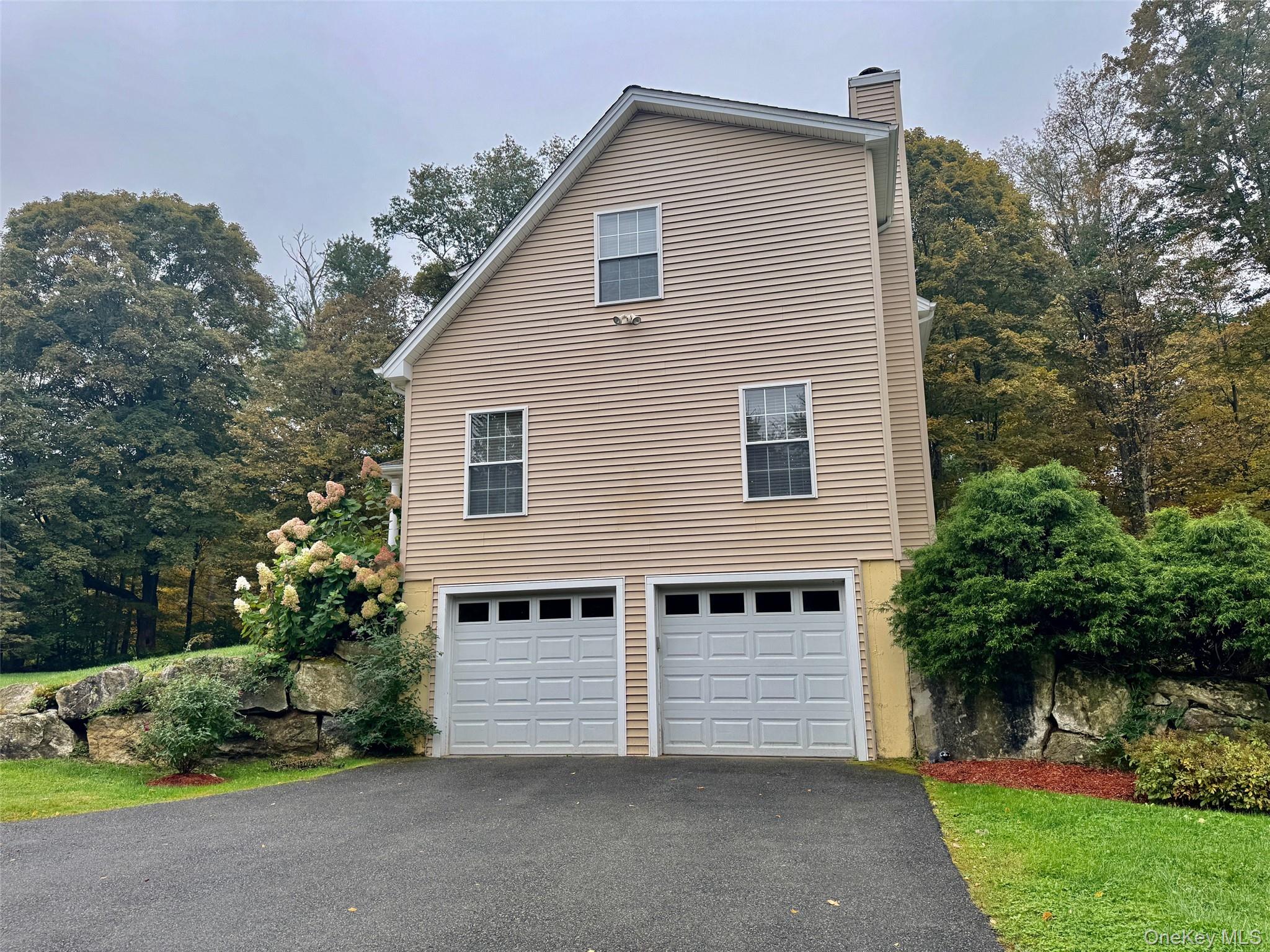 5 Perri Lane, Pawling, NY 12564