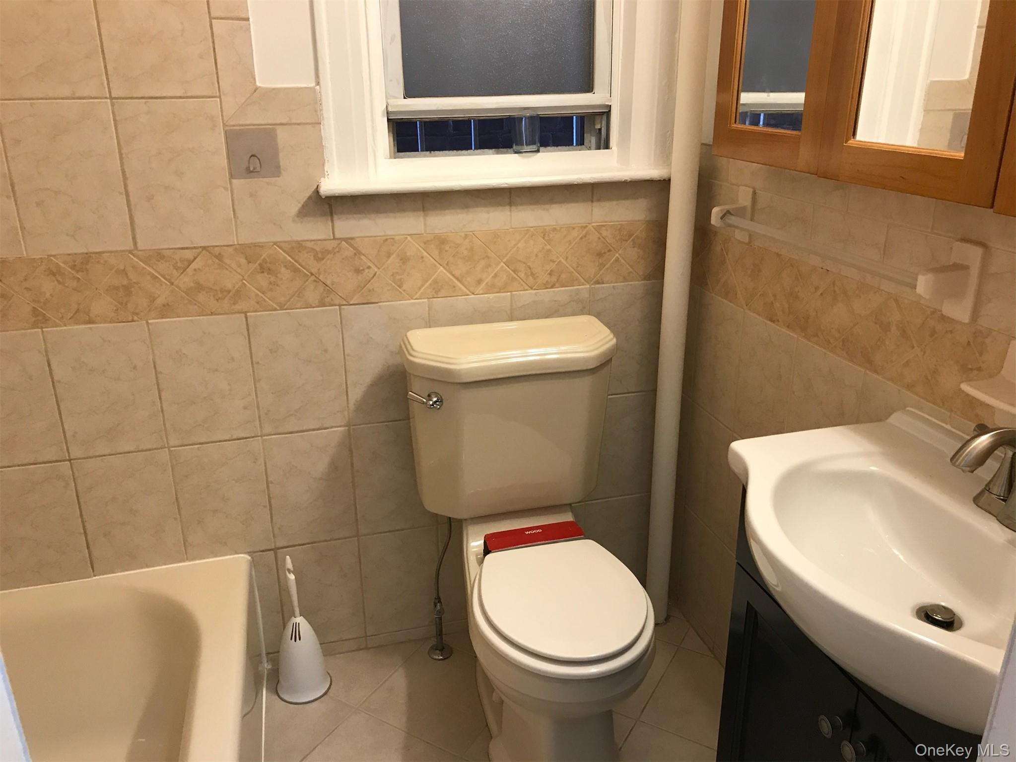 3238 Wilson Avenue, Bronx, NY 10469