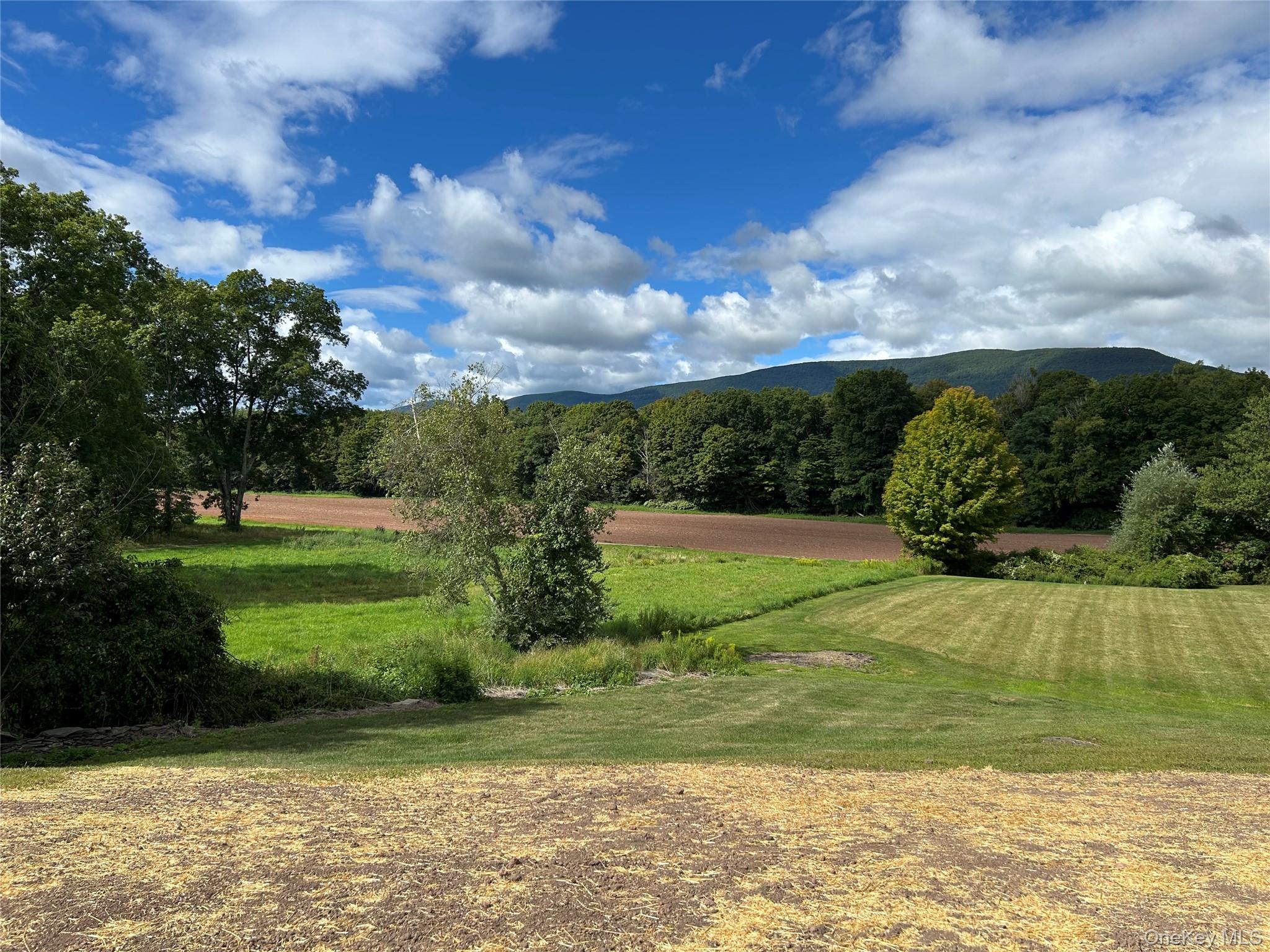 4155 Route 32, Saugerties, NY 12477