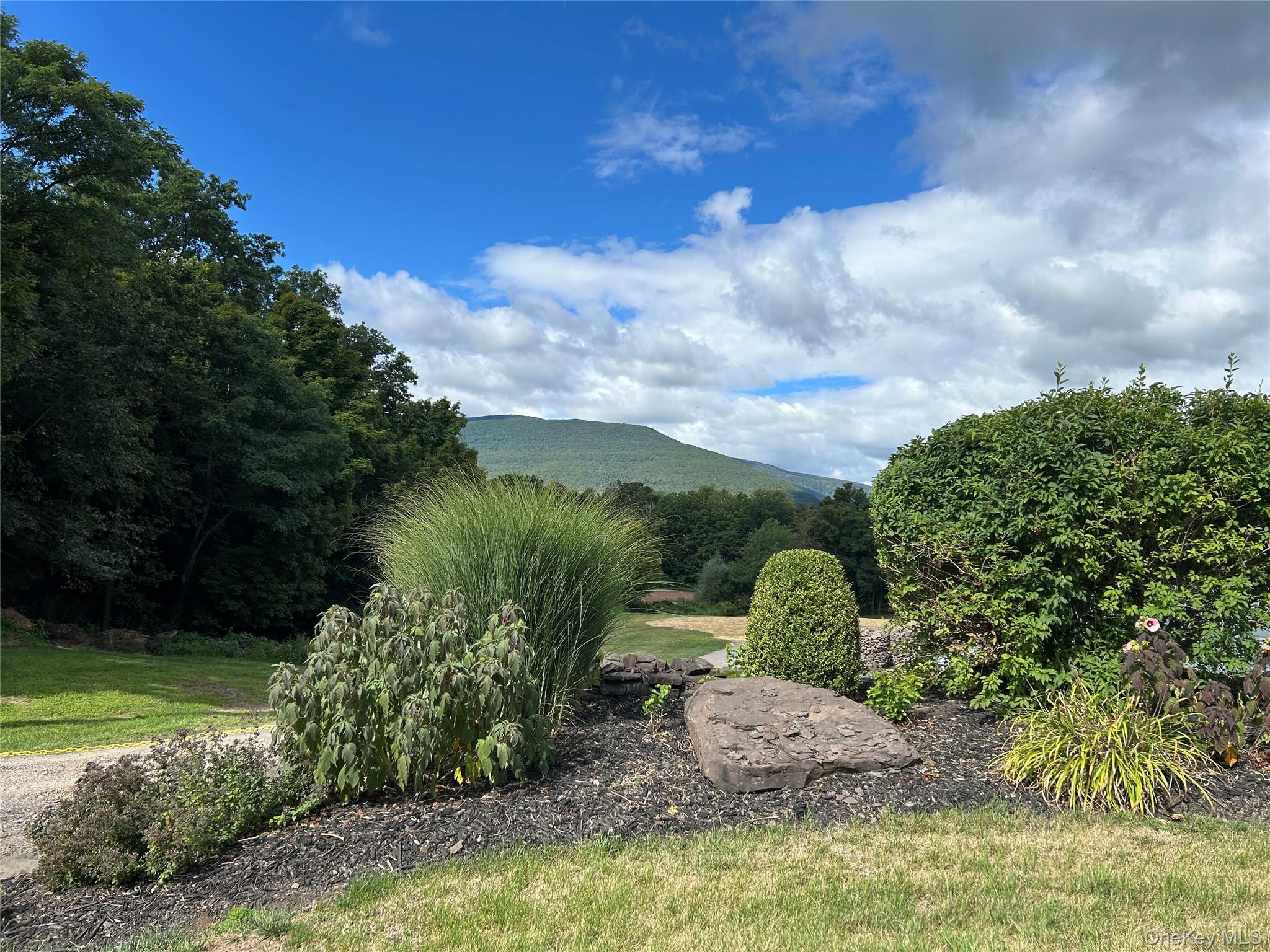 4155 Route 32, Saugerties, NY 12477