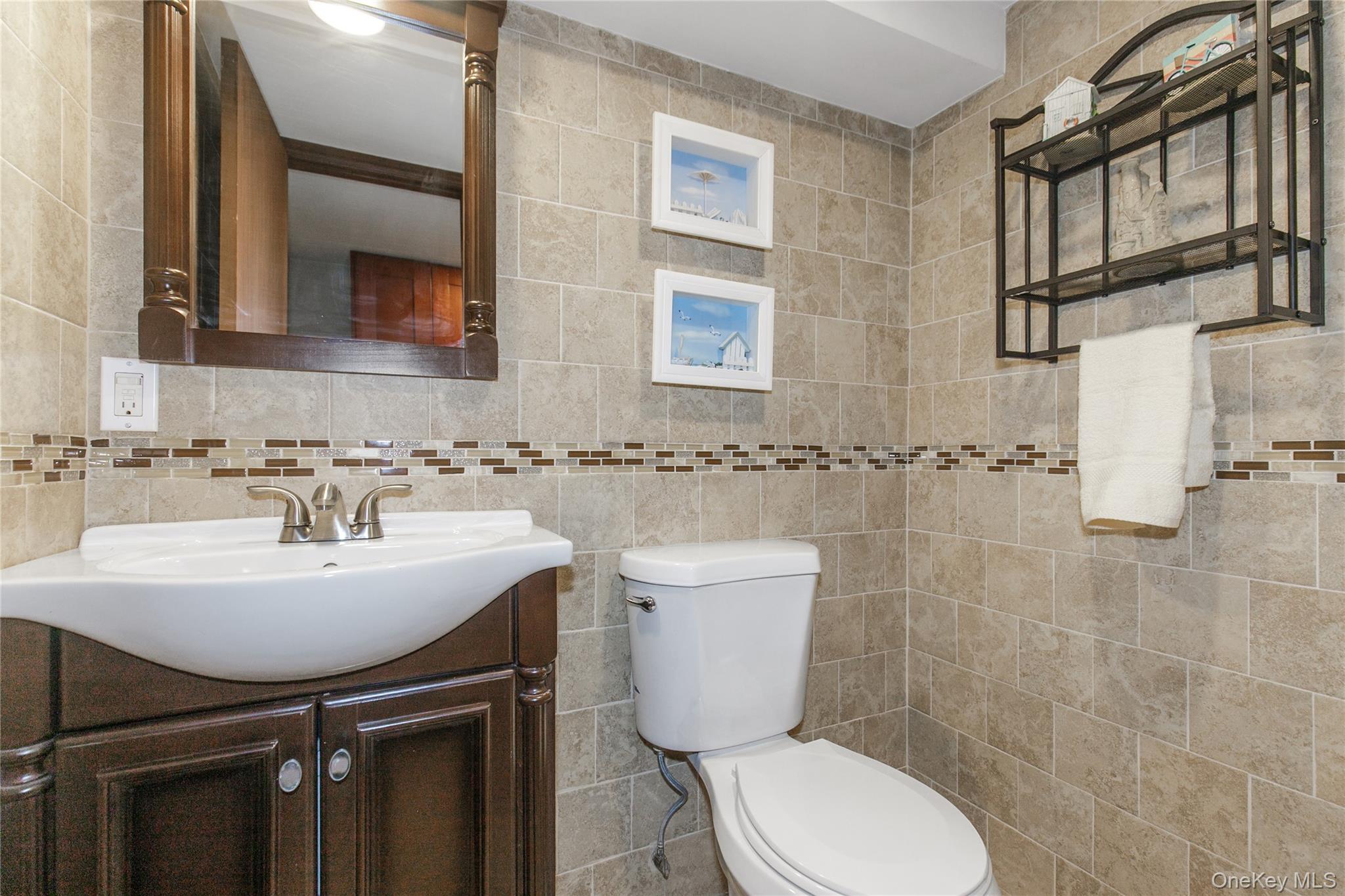 548 E State Street, Long Beach, NY 11561