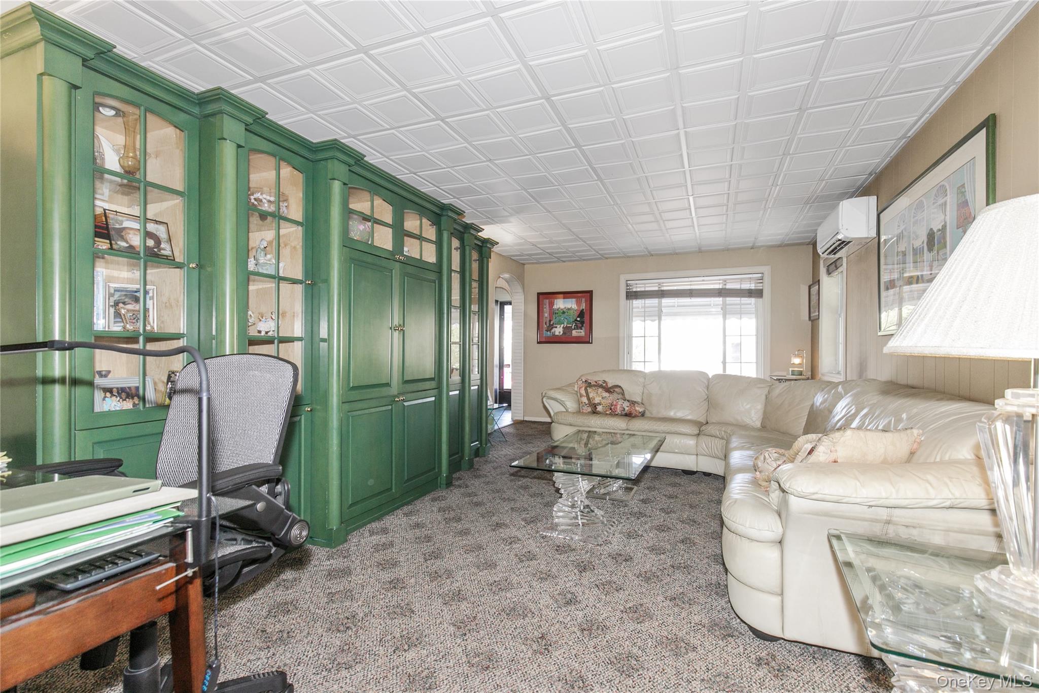 548 E State Street, Long Beach, NY 11561