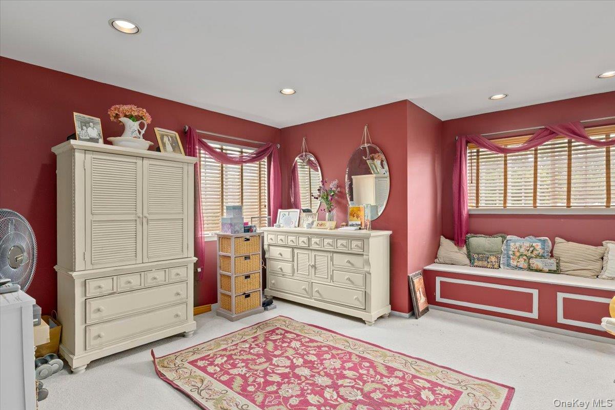 193 Gothic Circle, Manorville, NY 11949