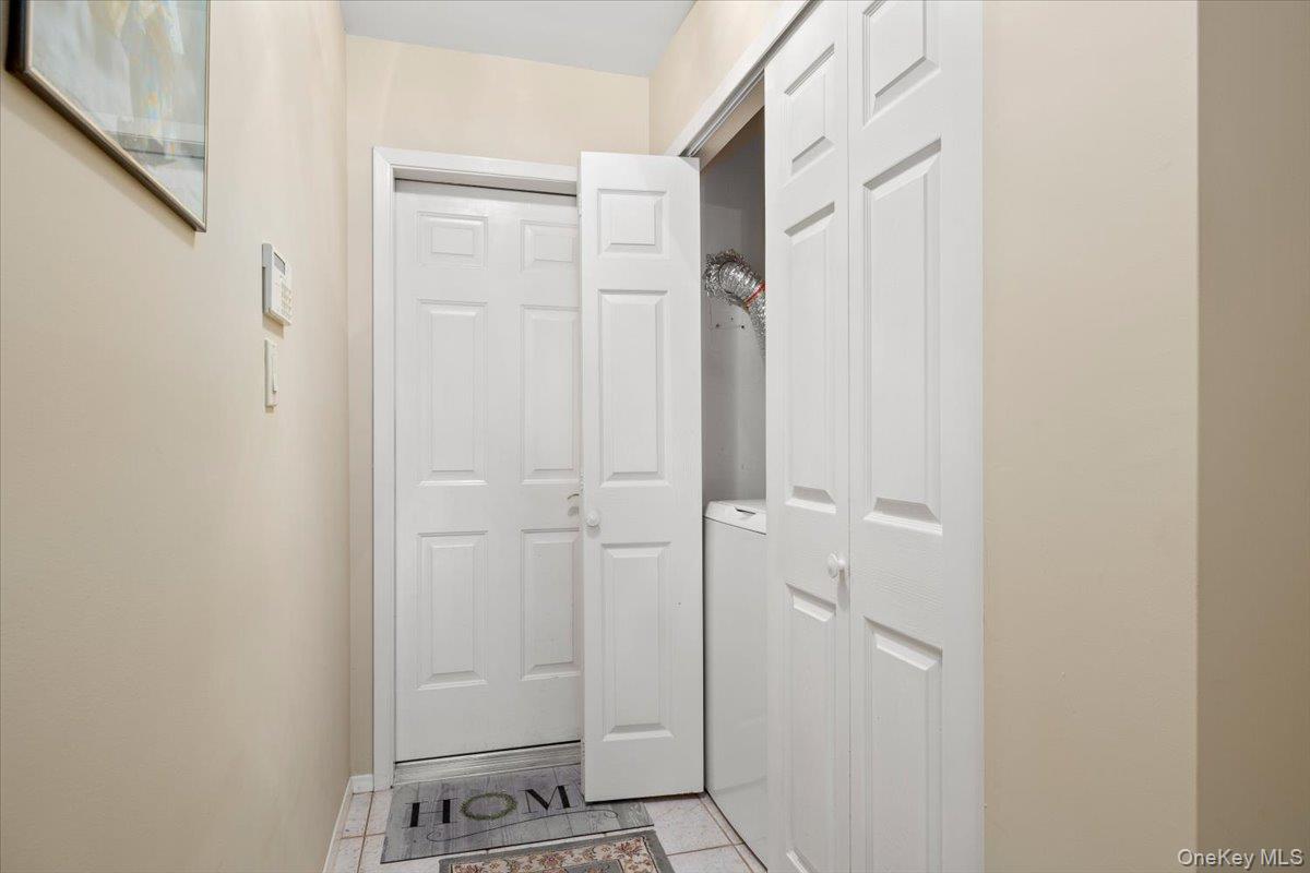 193 Gothic Circle, Manorville, NY 11949